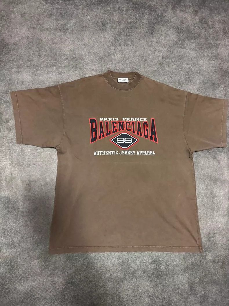 Balenciaga Balenciaga Double B Batman Embroidered Tee - dmc Size US M / EU 48-50 / 2 - 1 Thumbnail