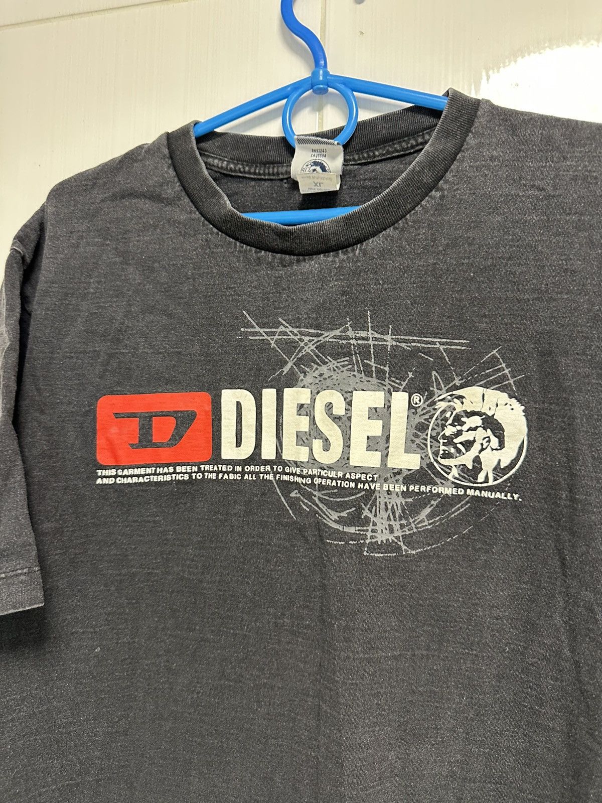 Diesel × Vintage Y2K Diesel Avant Garde Tee Boxy Fit Streetwear Logo Rare Size US XL / EU 56 / 4 - 2 Thumbnail