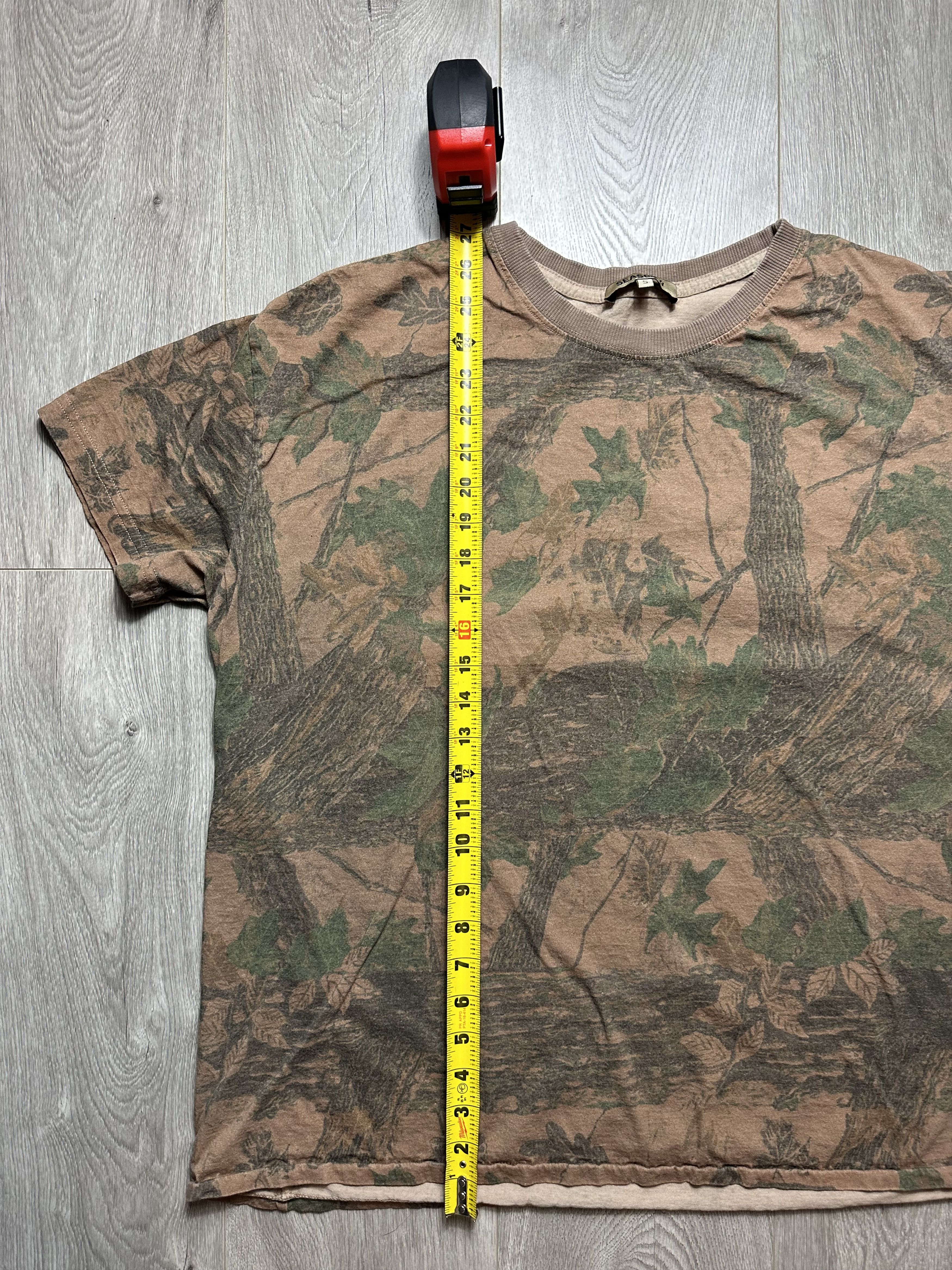 Yeezy Yeezy Season 4 Woodland Camo Oversized T-Shirt Size US S / EU 44-46 / 1 - 9 Thumbnail