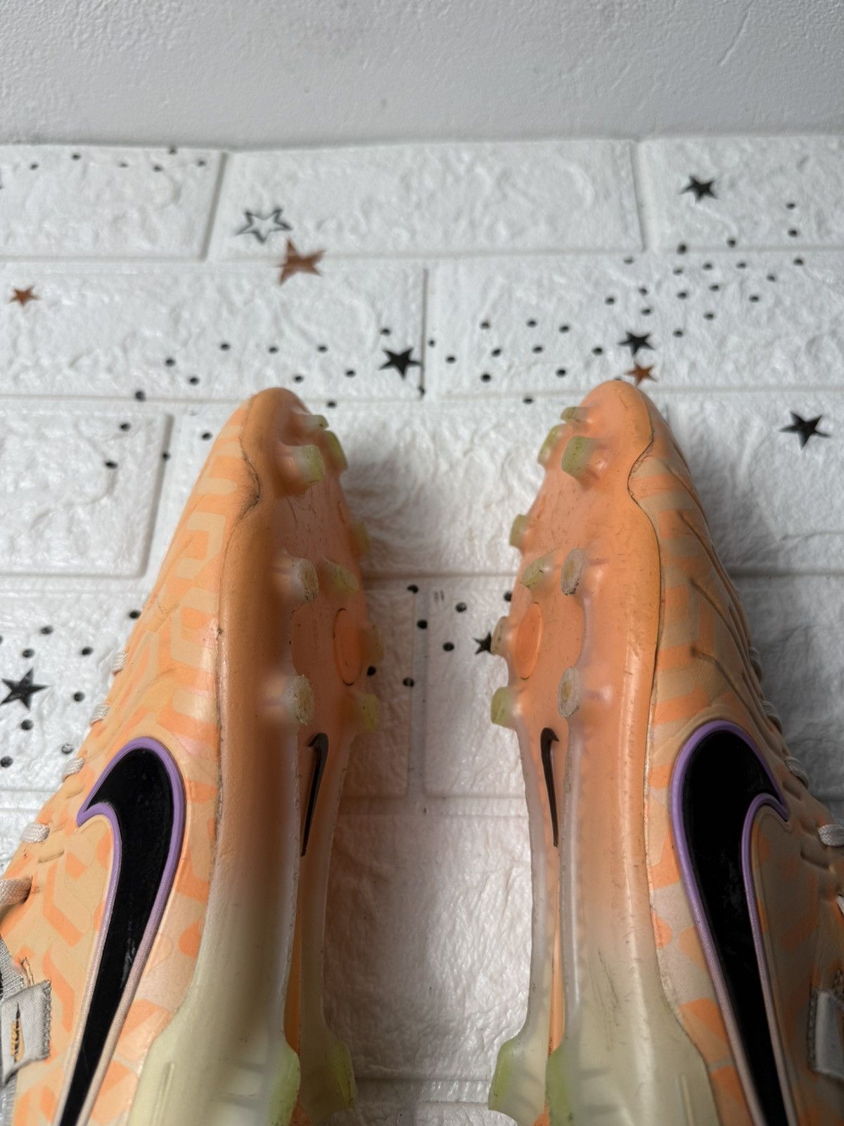Nike Nike Tiempo Legend 10 Elite FG US7 UK6 EUR40 DZ3176-800 Size US 7 / EU 40 - 11 Thumbnail
