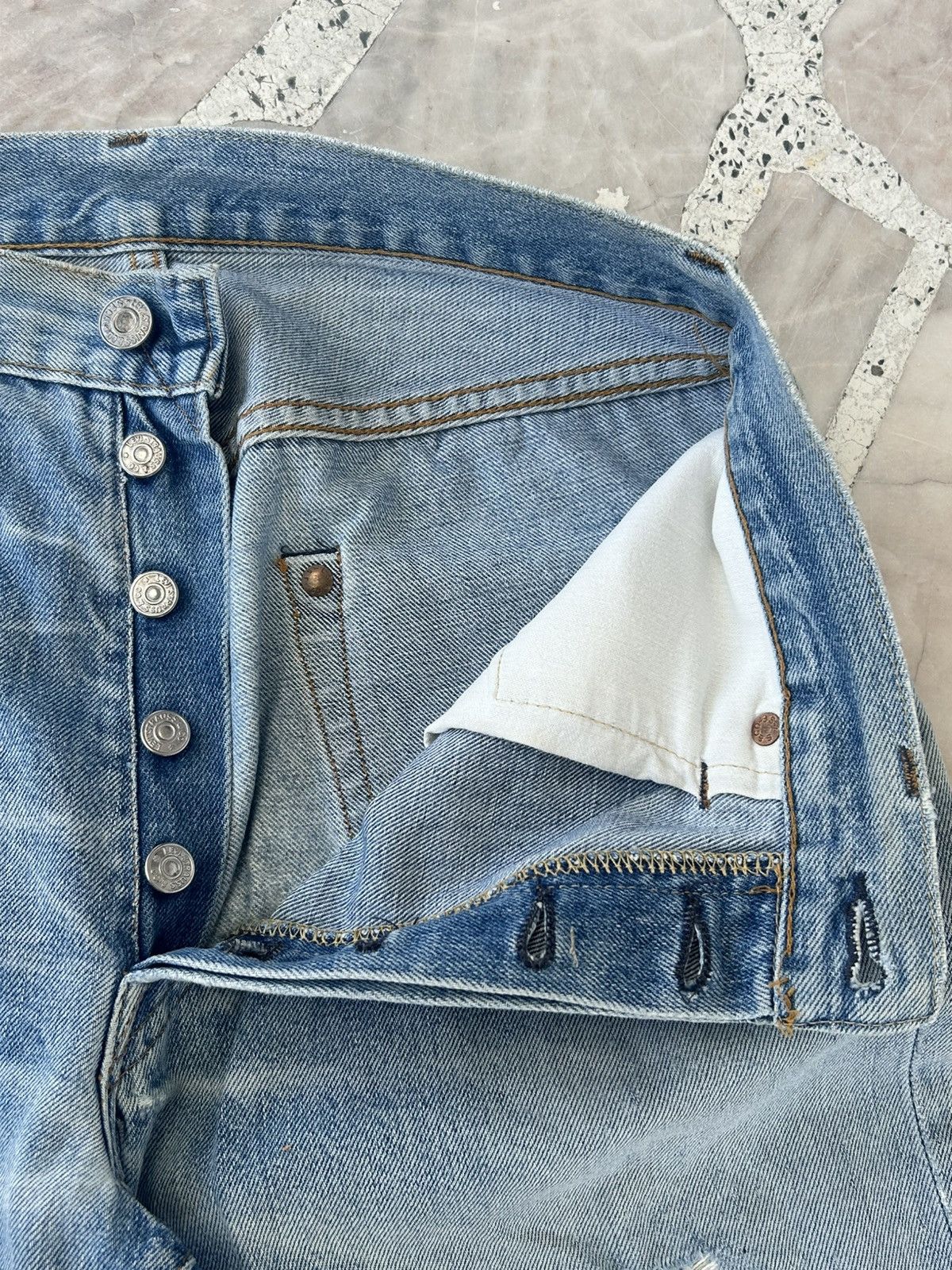 Levi's Levis 501 Vintage Ripped Denim Shorts Size US 31 - 7 Thumbnail