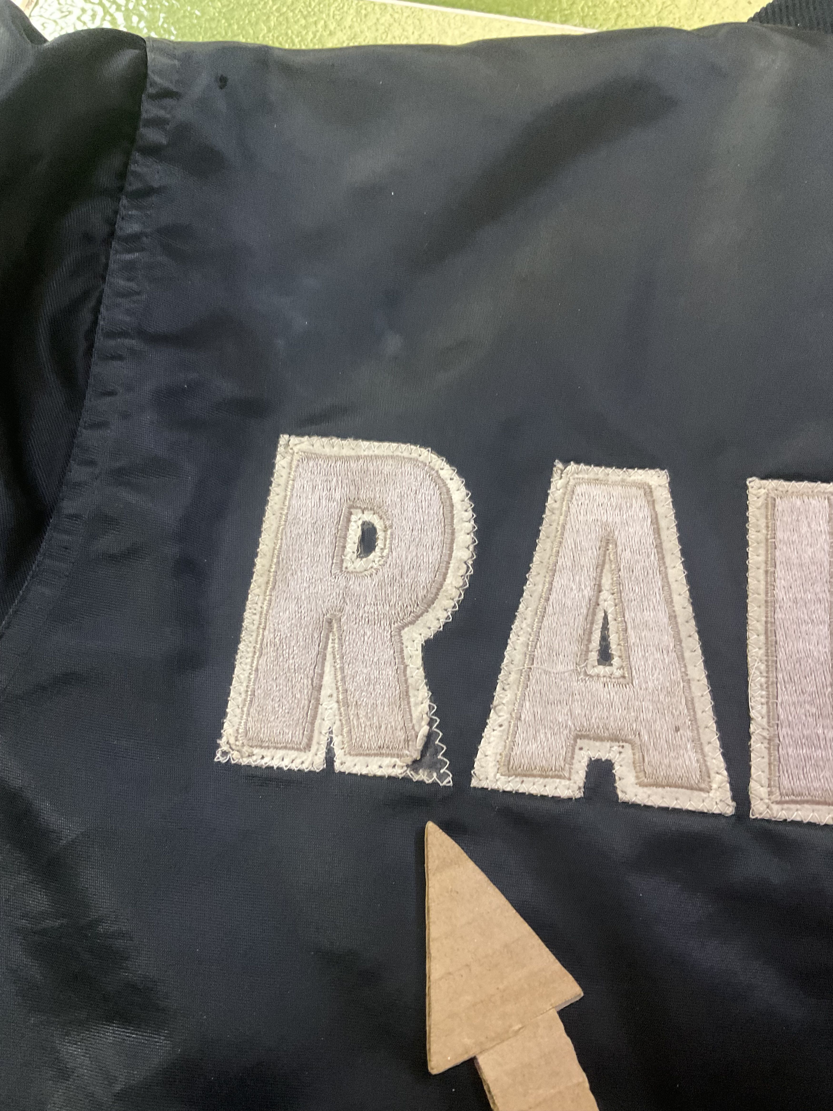 NFL Vintage Starter NFL Oakland Raiders Satin Bomber Jacket Size US S / EU 44-46 / 1 - 11 Thumbnail