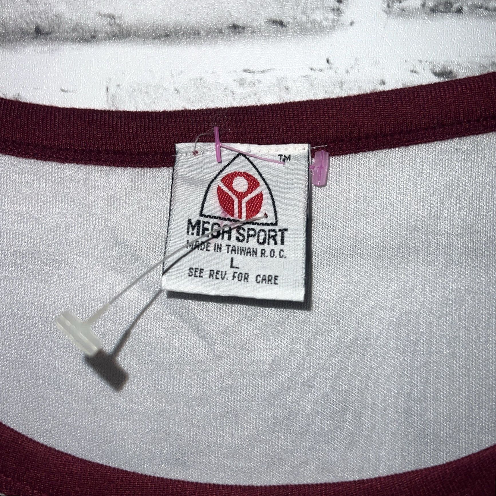 Omega VTG NWT Tank Sports Sleeveless Shirt Mens Size L White T-Shirt Gym Tee Size US L / EU 52-54 / 3 - 3 Thumbnail