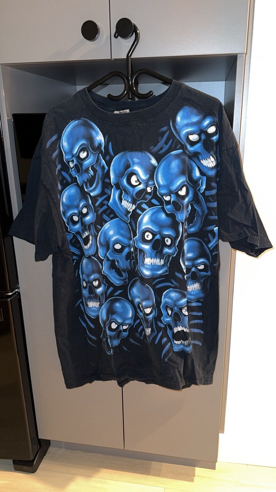Liquid Blue Vintage Liquid blue skull pile tee Size US XXL / EU 58 / 5 - 1 Thumbnail