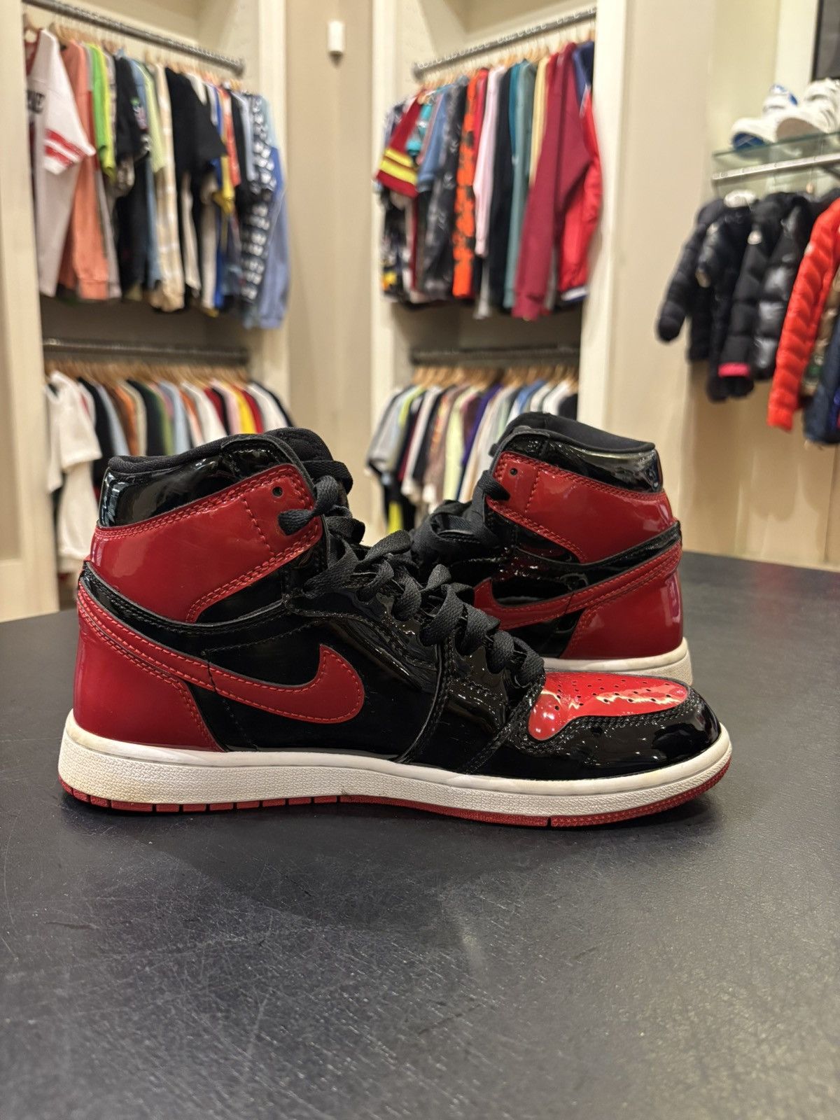 Jordan Brand Jordan 1 Retro High Patent Bred Size US 8.5 / EU 41-42 - 3 Thumbnail
