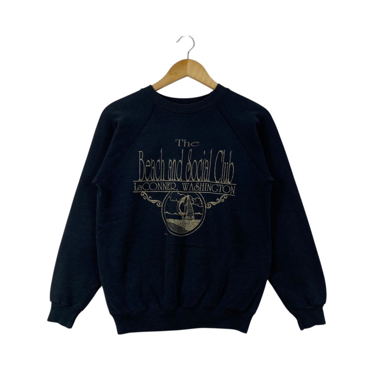 Vintage Vintage 80's The BEACH And SOCIAL CLUB LaConner Washington Size US M / EU 48-50 / 2 - 1 Thumbnail