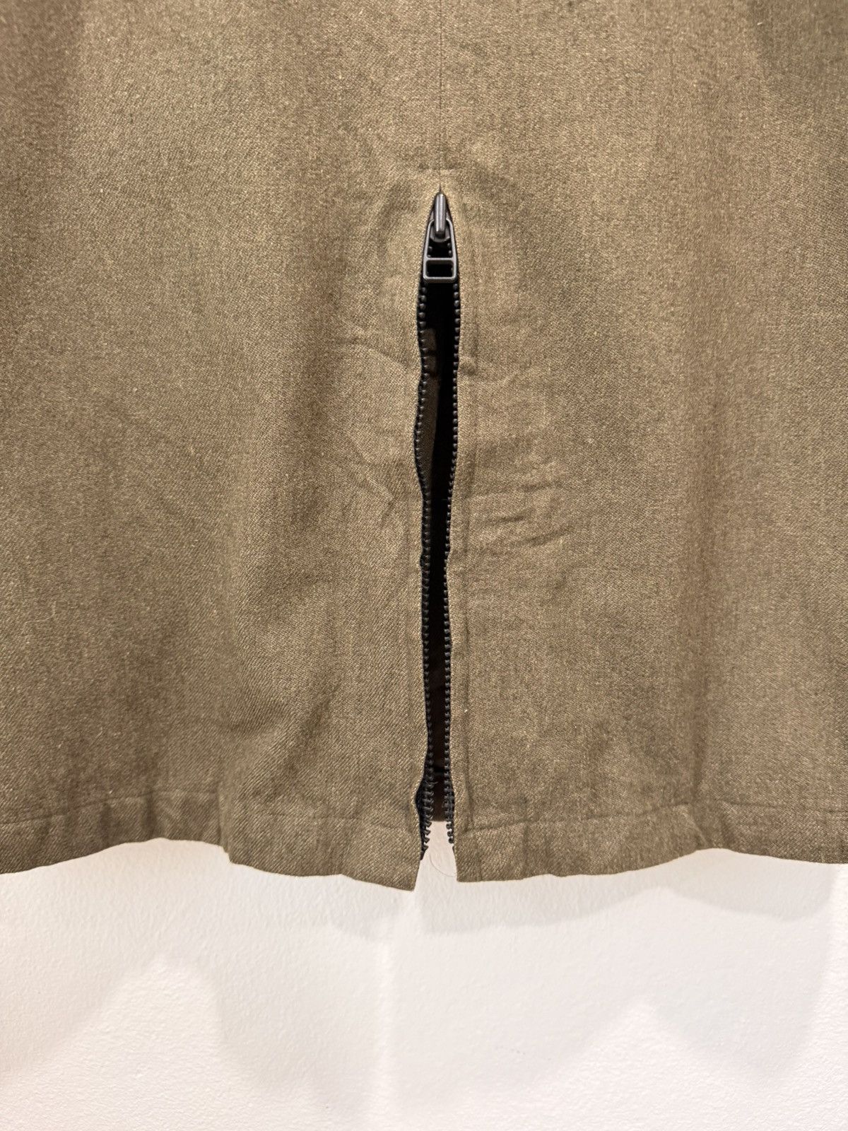 Le Grande Bleu (L.G.B.) JAPAN BRAND HOMLESS LONG JACKET WOOL ZIPPER OLIVE Size US M / EU 48-50 / 2 - 7 Thumbnail