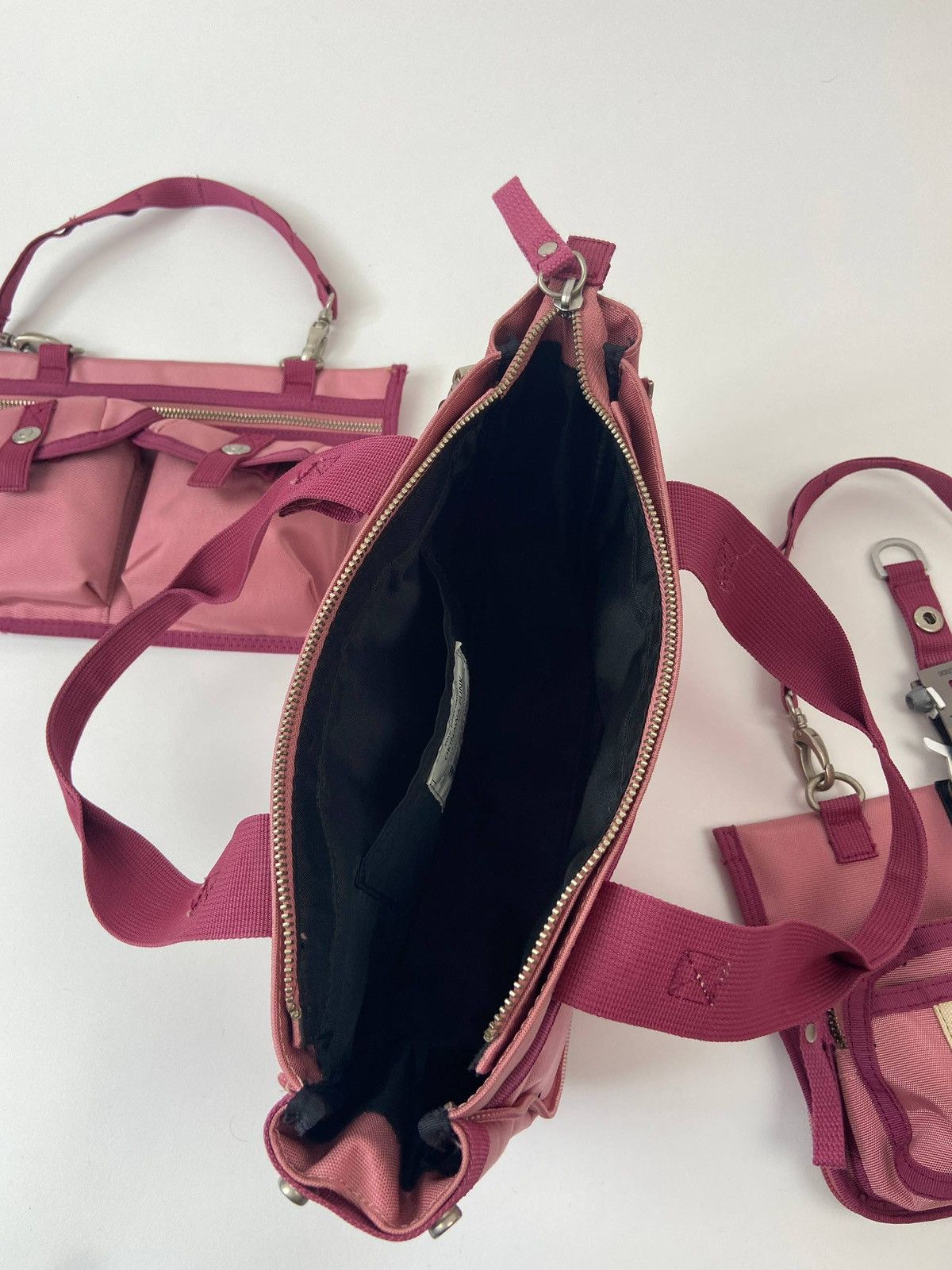 George Gina & Lucy Okinawa Punk Pink Nylon Shoulder Bag Y2K Utility RareHandbag Size ONE SIZE - 12 Thumbnail