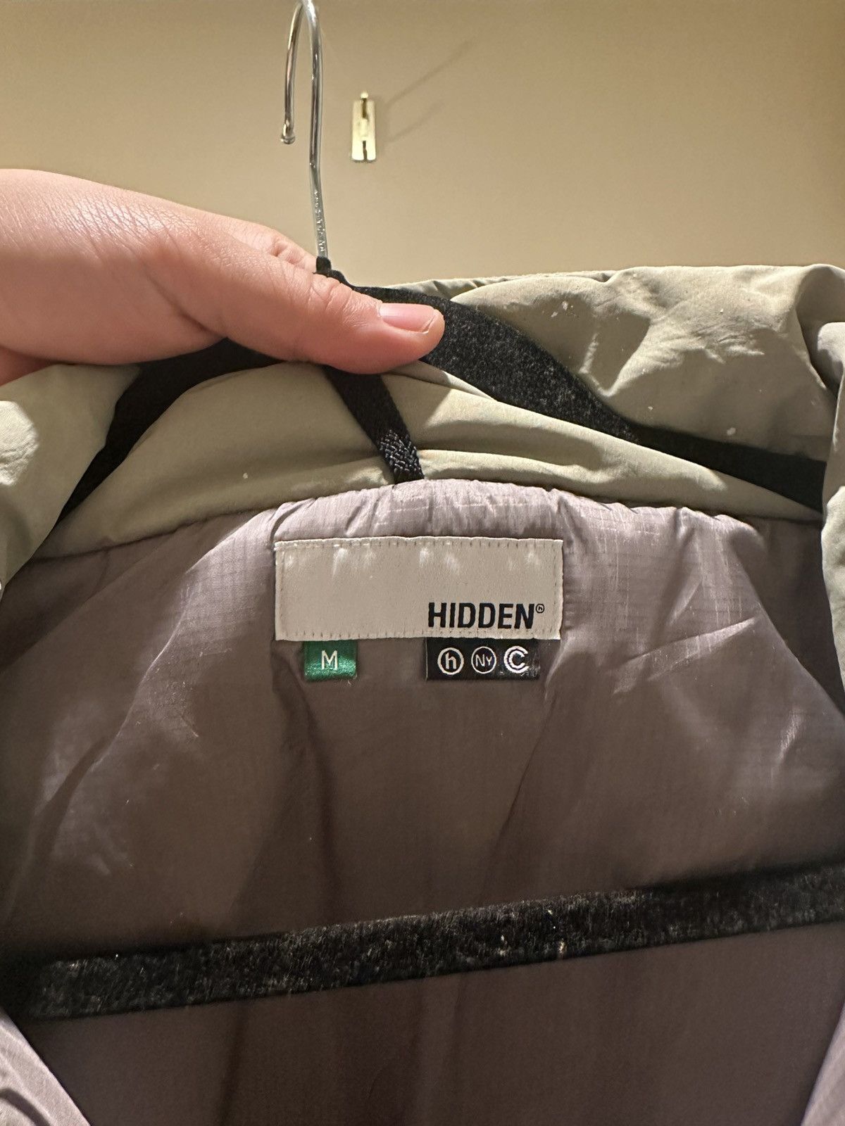 Asics × HIDDEN HIDDEN NY X ASICS PAINTED MILITARY PRIMALOFT JACKET Size US M / EU 48-50 / 2 - 4 Thumbnail