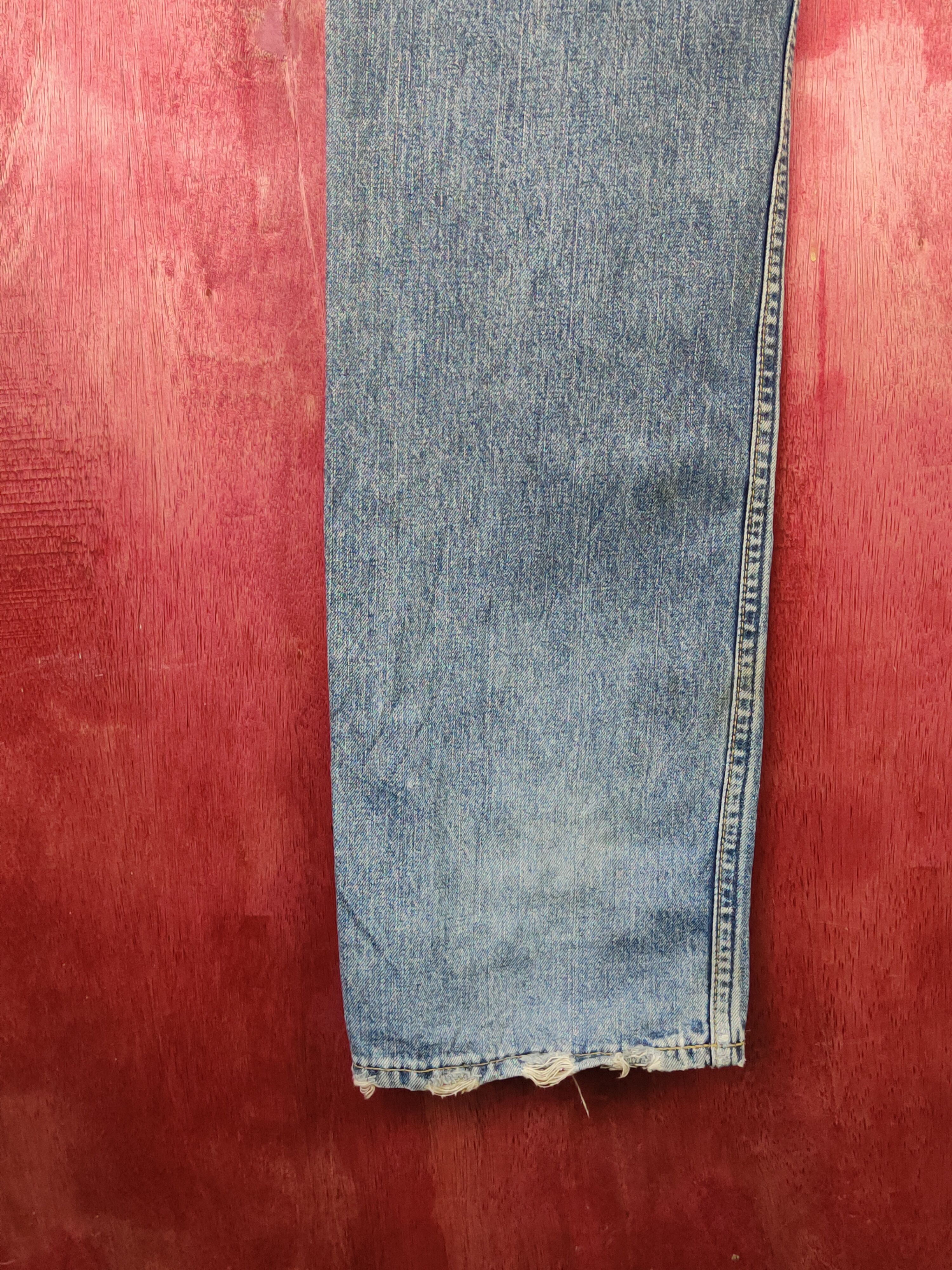 Levi's 502 Levi's Blue Distressed Ripped Jeans #S1639 Size US 31 - 11 Thumbnail