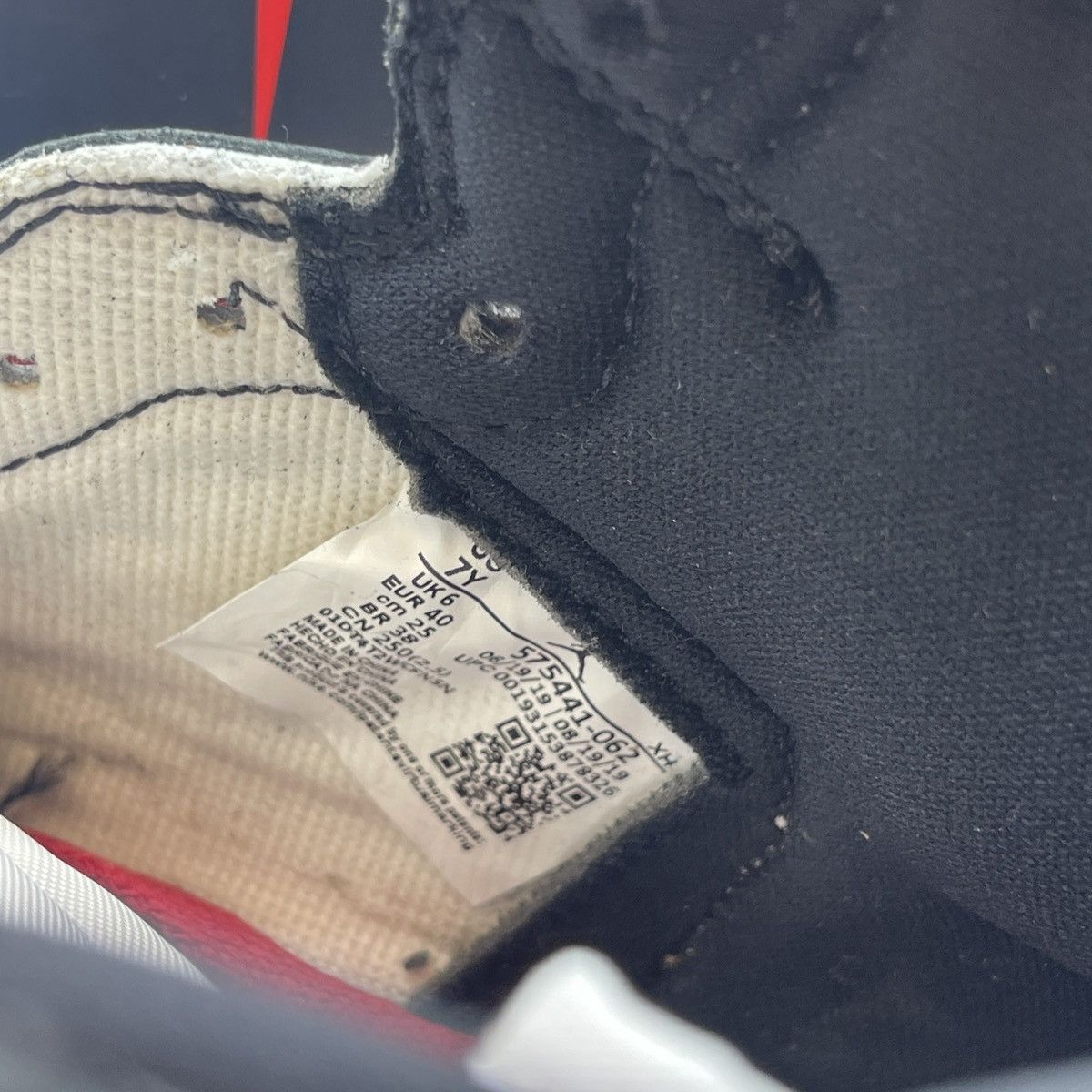 Jordan Brand Air jordan 1 high bloodline Size US 7 / EU 40 - 8 Thumbnail