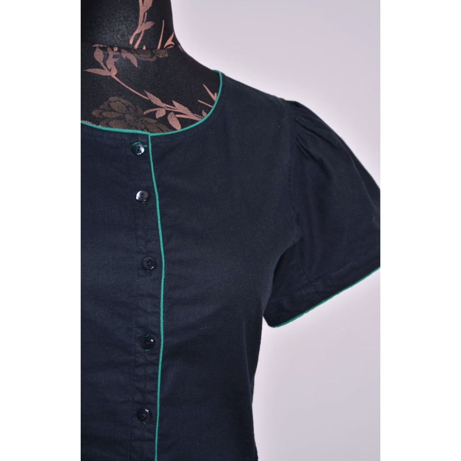 Kenzo KENZO Paris Women's Black Top Blouse Short Sleeve Button Front Size 40 Shirt Vintage Size S / US 4 / IT 40 - 3 Thumbnail