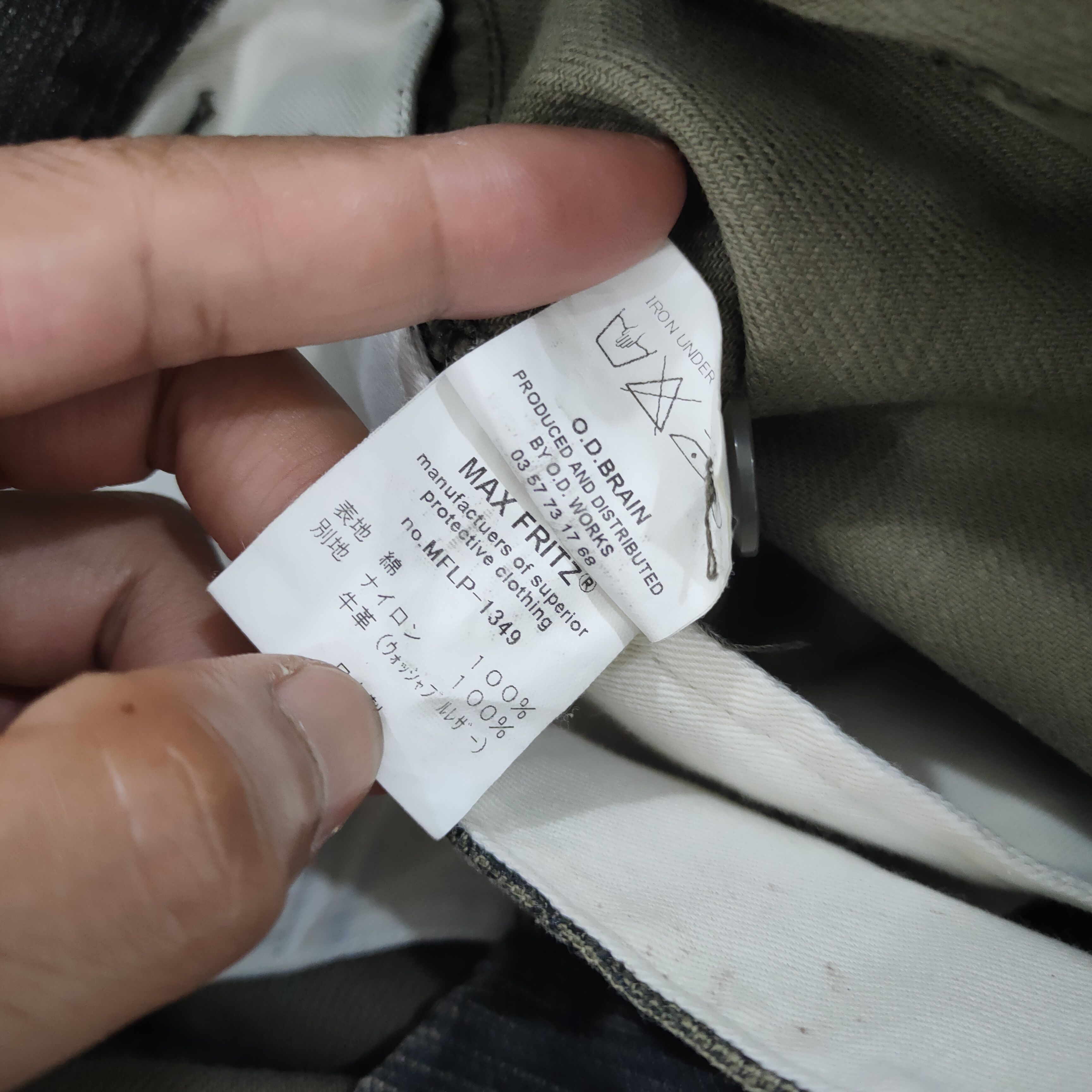 Japanese Brand FLARE MAXFRIZT BLACK MULTIPOCKET CARGO PANTS Size US 27 - 14 Thumbnail