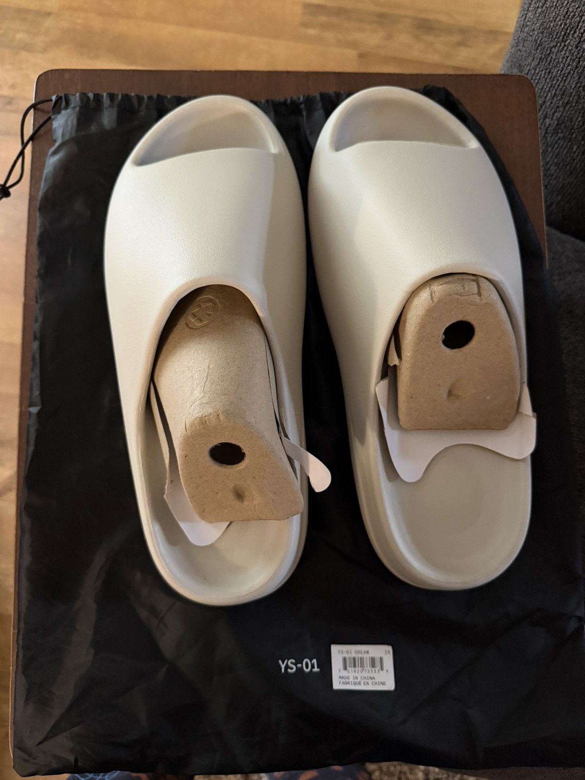 Yeezy Yeezy Slides Size US 11 / EU 44 - 1 Preview