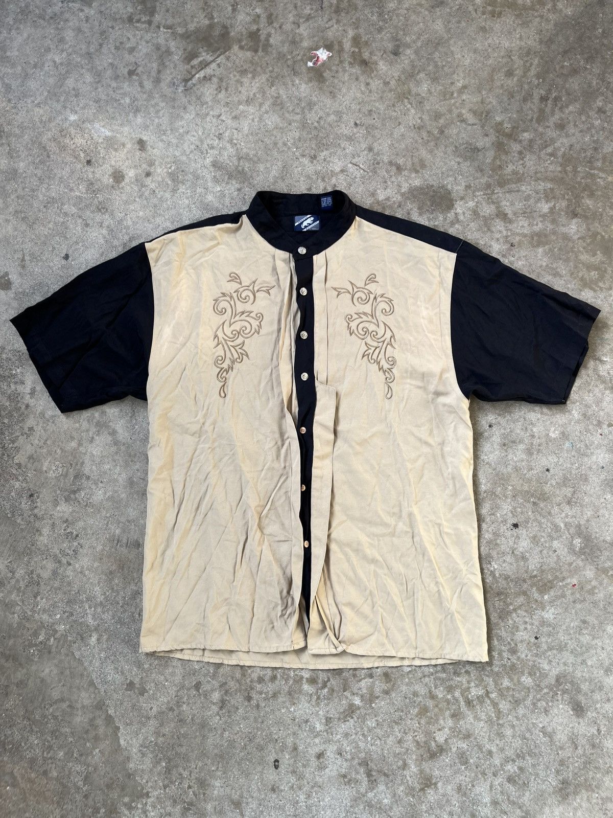 Vintage Vintage Lowkey Embroidered Affliction Button Up Shirt Size US XL / EU 56 / 4 - 1 Thumbnail