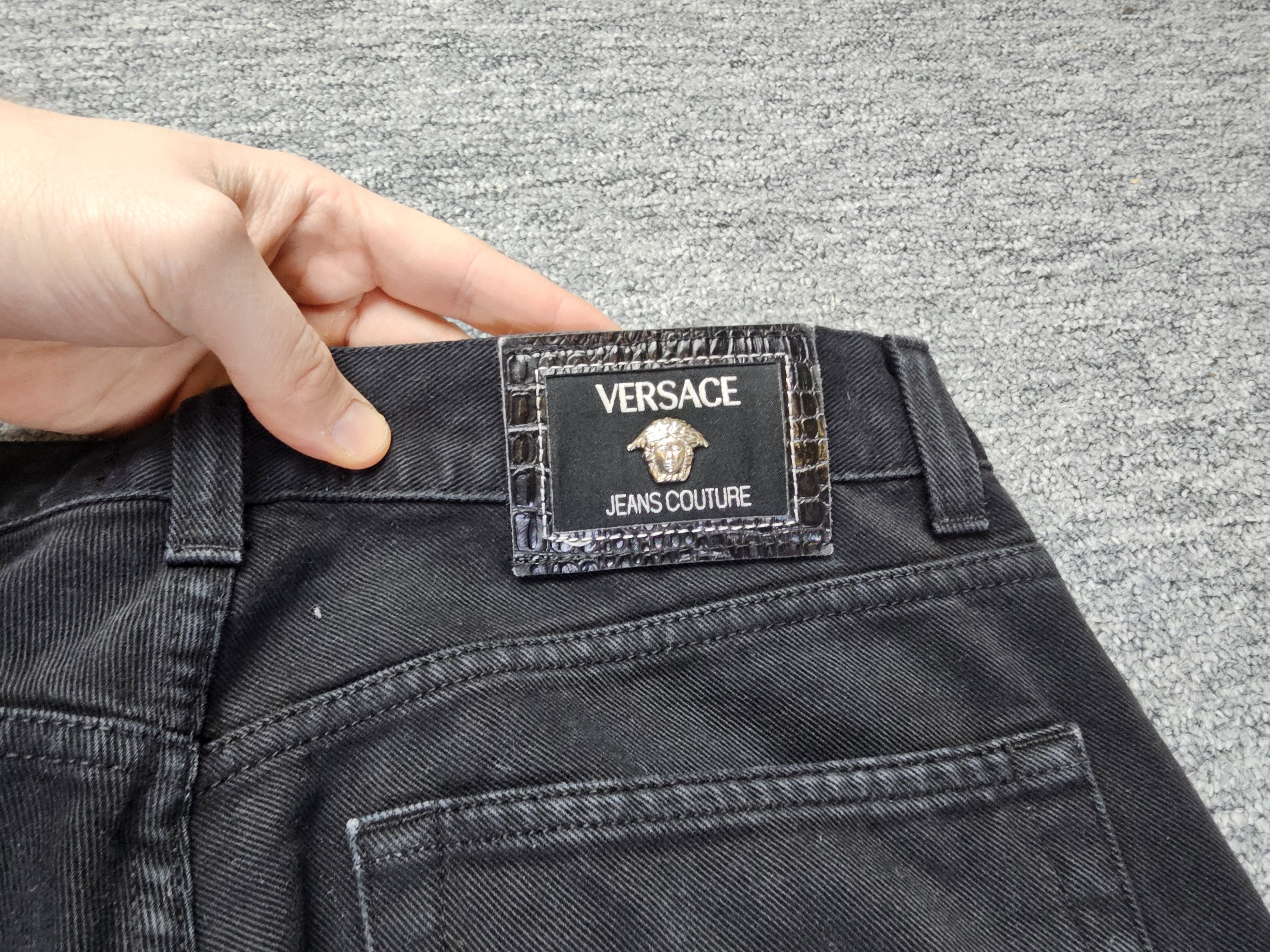 Versace Jeans Couture Versace Jeans Couture 90s Black Straight Denim Medusa 35 Size US 35 - 5 Thumbnail