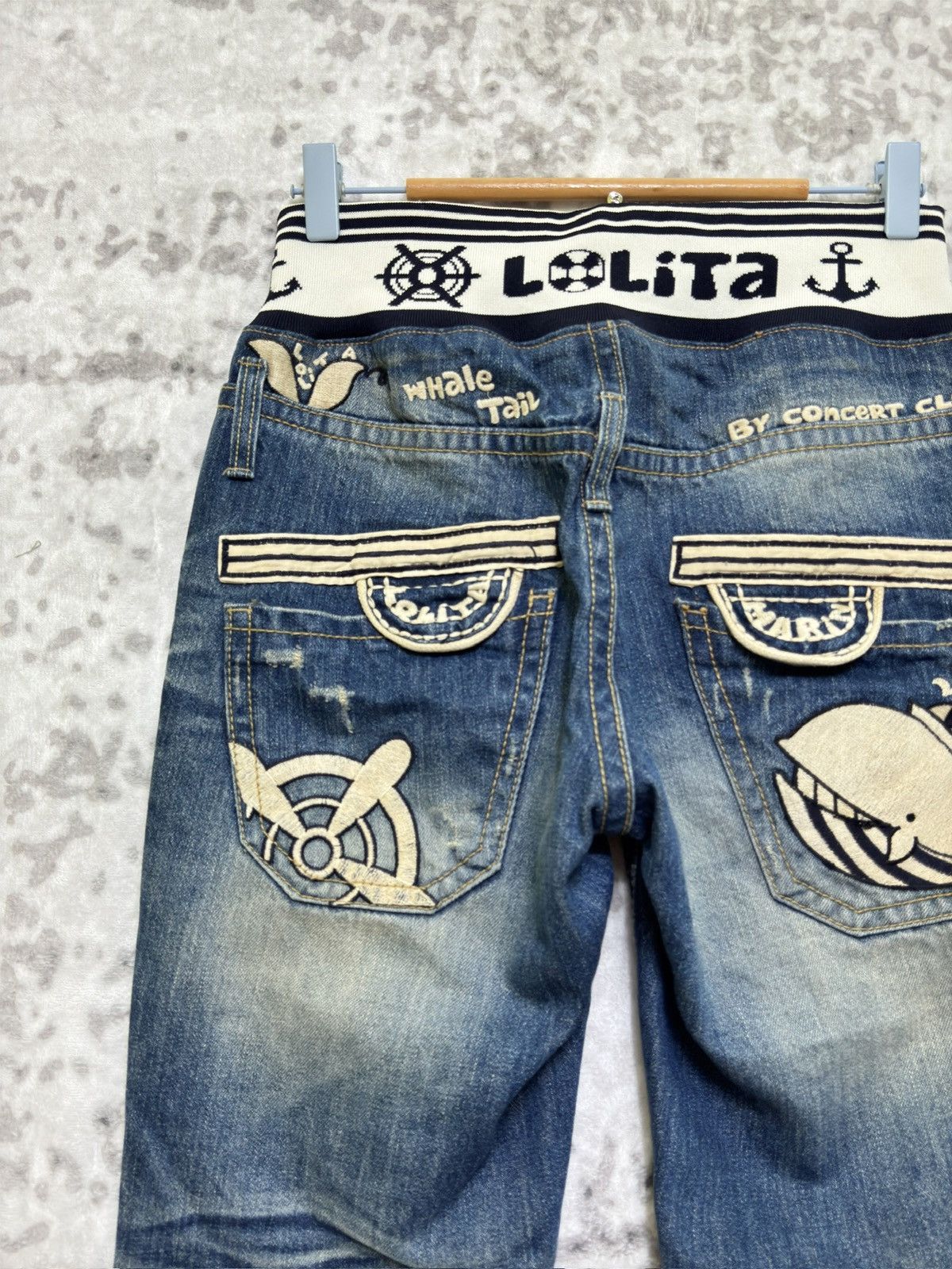 Hysteric Glamour Vintage Lolita Whale Tail Embroidery Waistband Denim Jeans Size US 28 / EU 44 - 8 Thumbnail