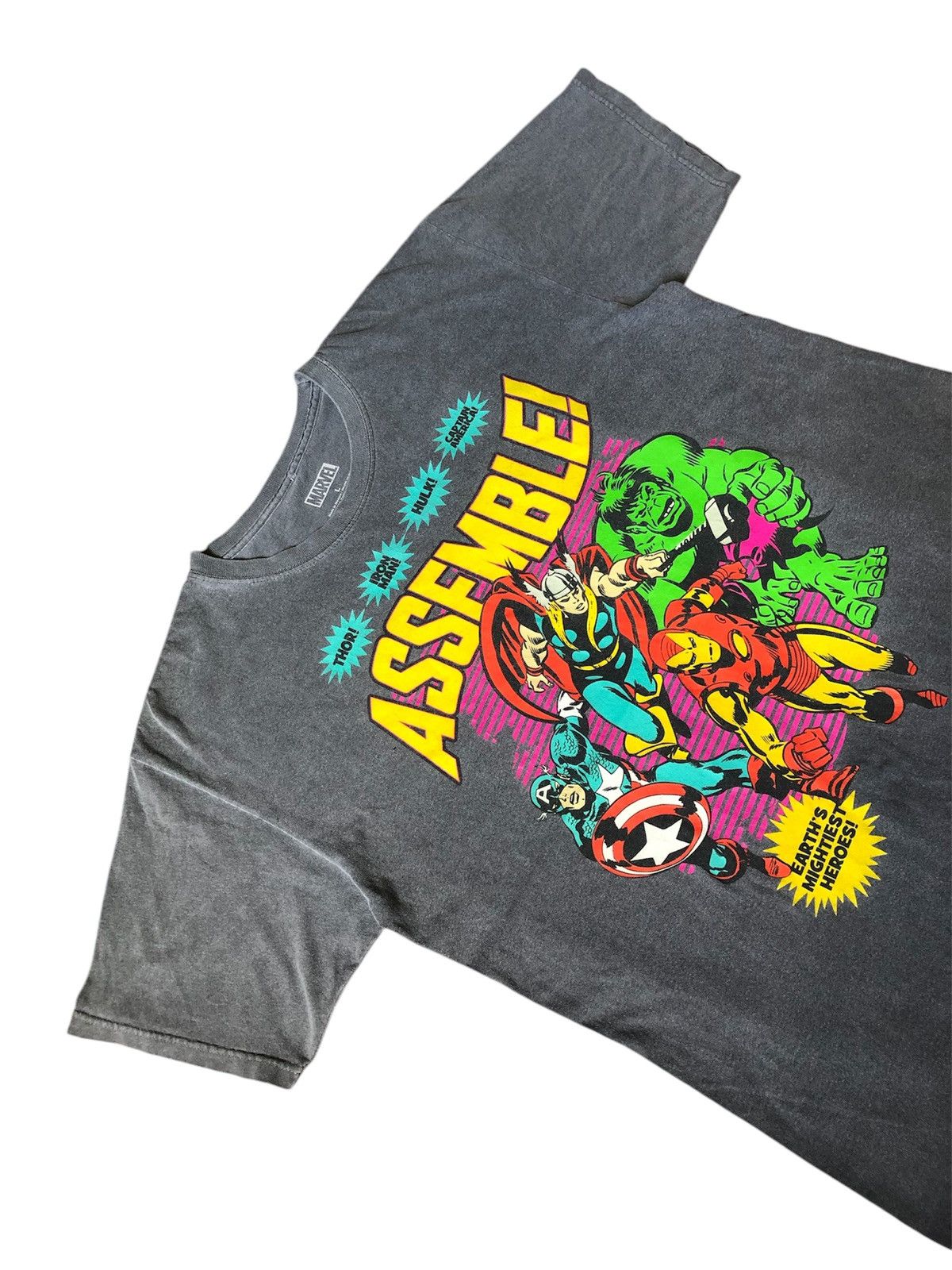 Other Vintage y2k Marvel's Avengers Assemble! Graphic Tee Size US L / EU 52-54 / 3 - 4 Thumbnail