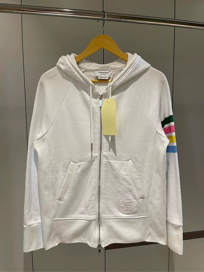 THOM BROWNE フード付きホワイトジャケット　120 THOM BROWNE フード付きホワイトジャケット 120