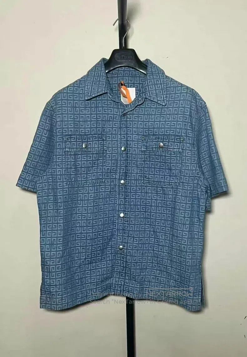 Givenchy Givenchy Blue Full-Print 4G Short-Sleeve Shirt Loose Fit S Size US M / EU 48-50 / 2 - 1 Thumbnail