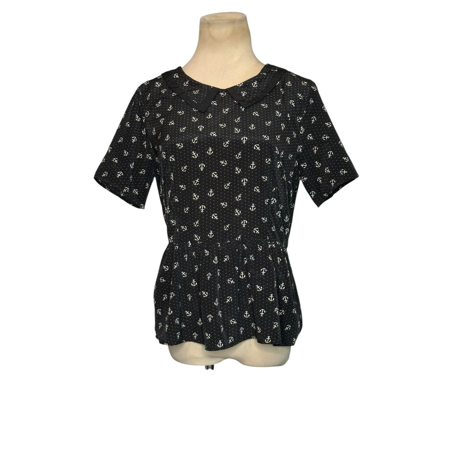 Forever 21 Forever 21 anchor print short sleeves blouse size medium Size M / US 6-8 / IT 42-44 - 7 Thumbnail
