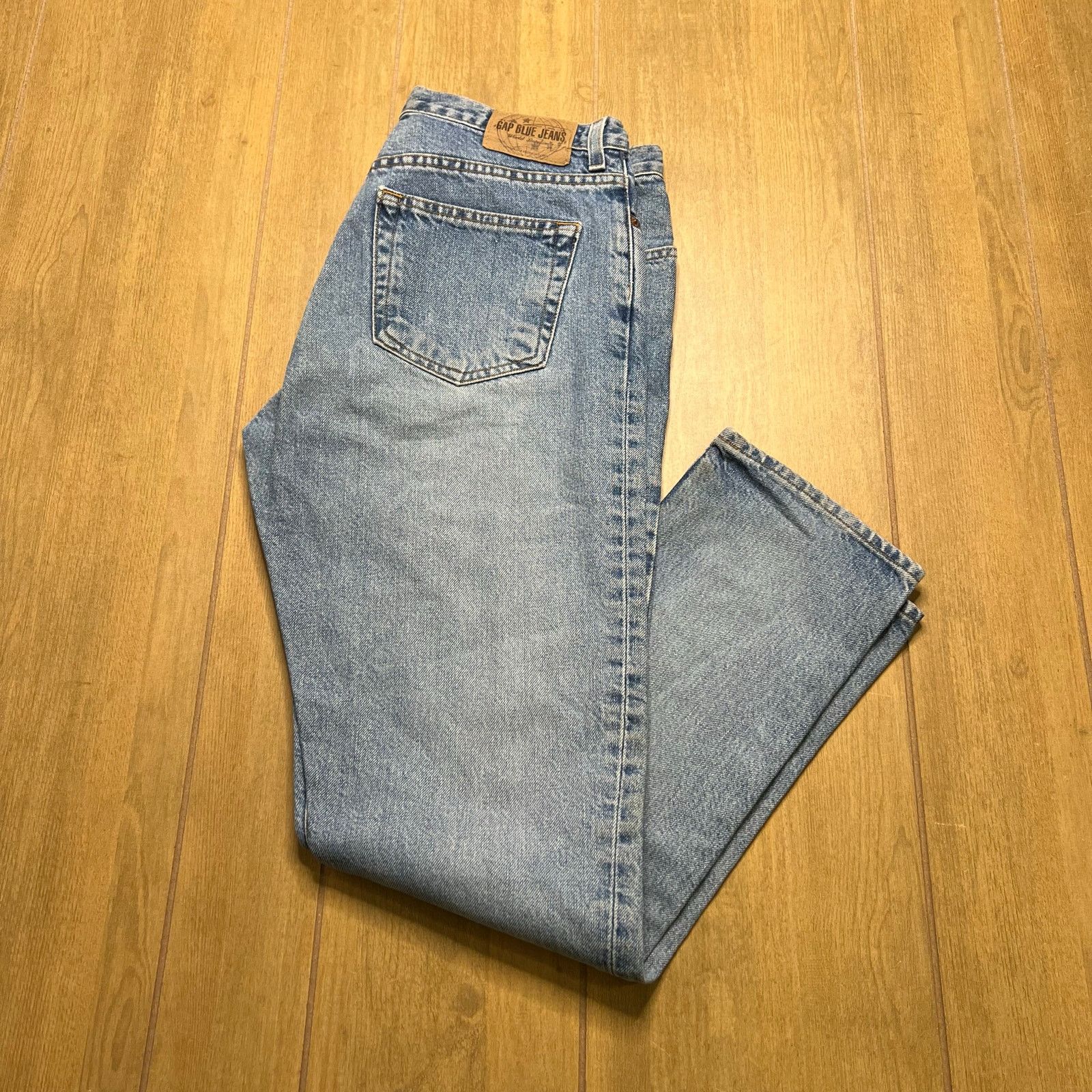 Gap Vintage 90s Medium Wash Gap Jeans Sz 32x30 Tag Sz 12 Size 34" / US 12 / IT 48 - 1 Thumbnail