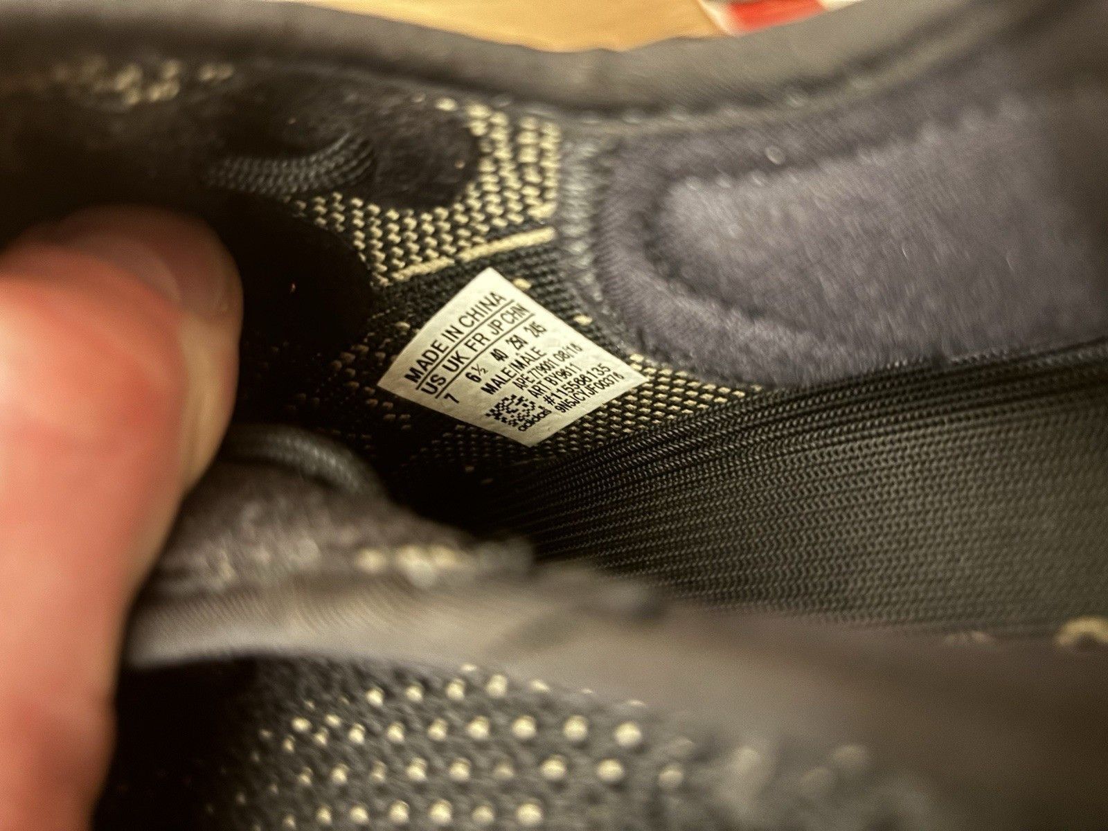 Yeezy Adidas Yeezy Boost 350 V2 Green Size US 7 / EU 40 - 6 Thumbnail