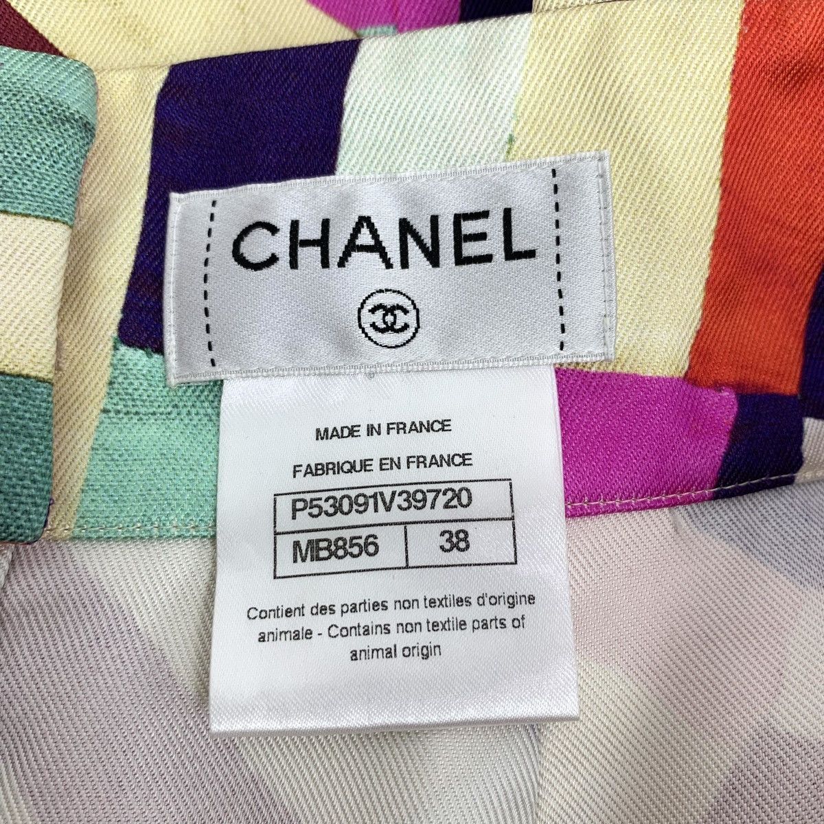 Chanel Chanel Seoul Runway Geometric Print Silk Casual Skirt K26WX Size 26" / US 2 / IT 38 - 5 Thumbnail
