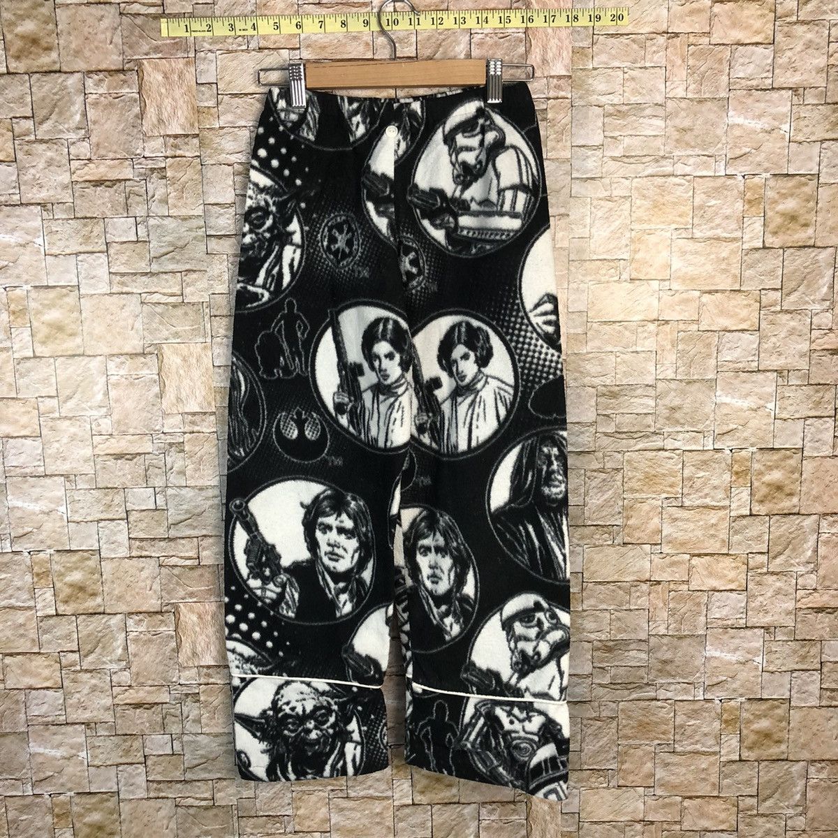 Japanese Brand × Vintage Star Wars Black White Joggers Pants #a331 Size 24" / US 00 / IT 34 - 1 Thumbnail