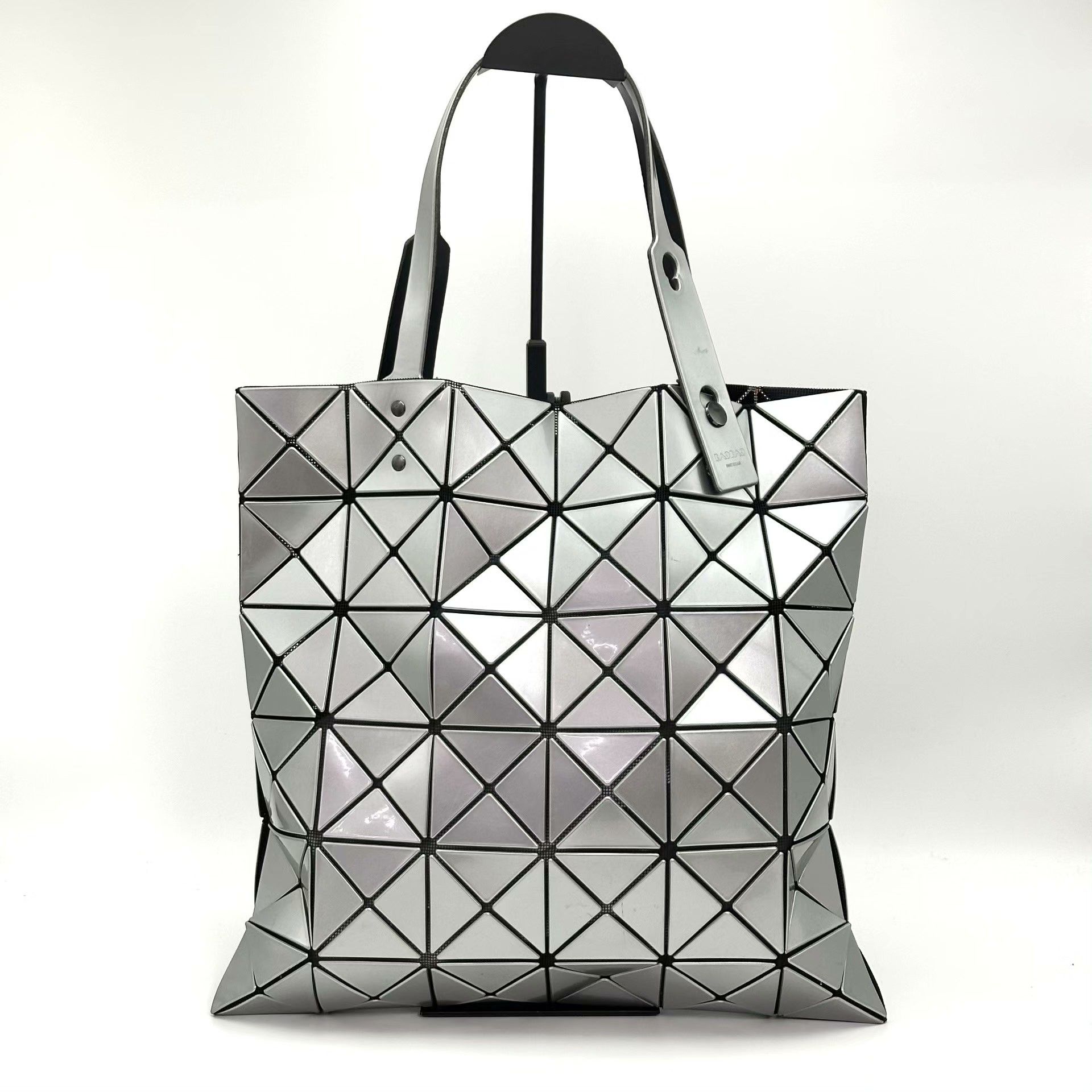 Issey Miyake Pre-loved Bag Very good condition Size ONE SIZE - 1 Thumbnail
