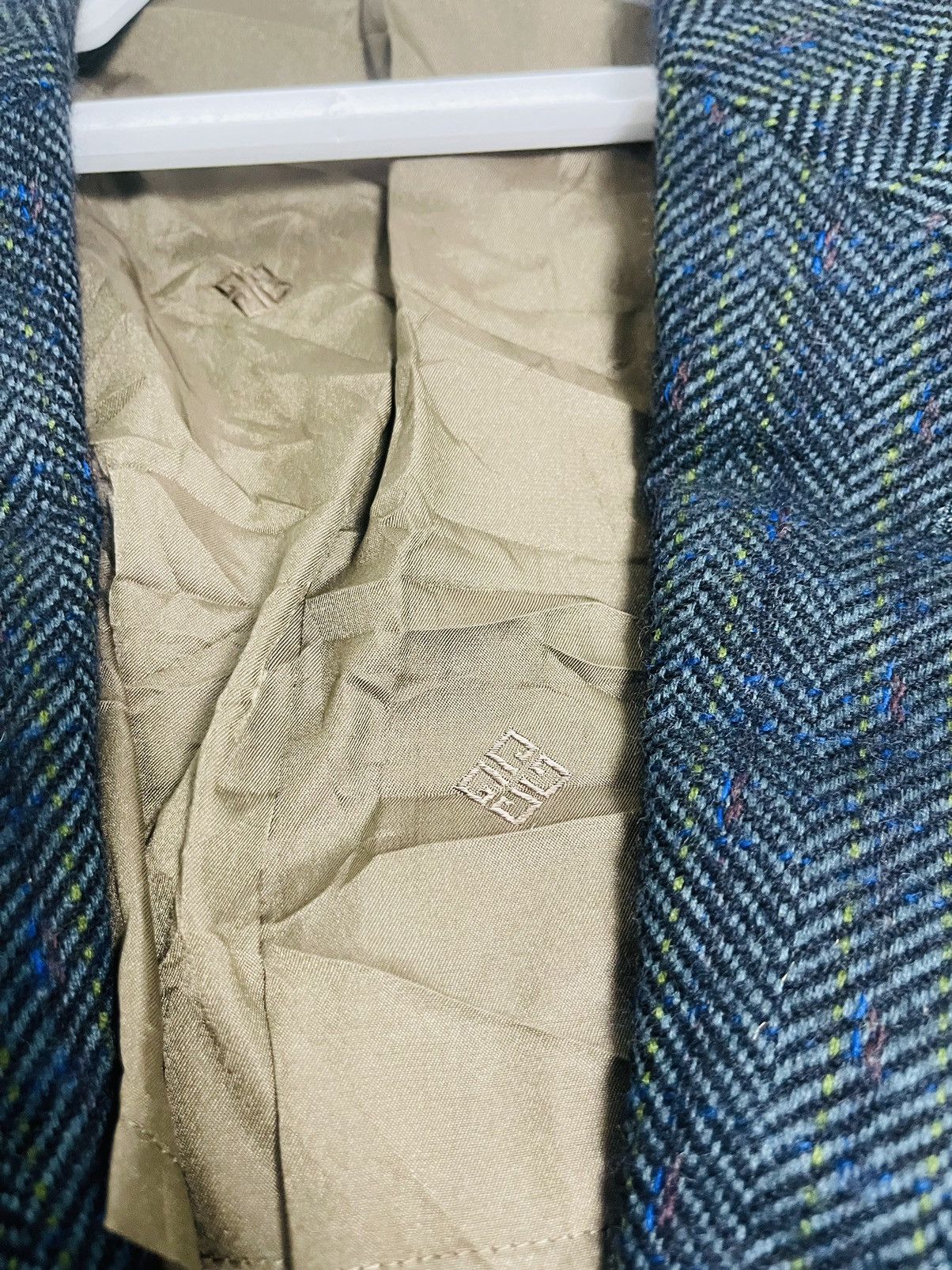 Givenchy Vintage Givenchy Blazer (20) Size US M / EU 48-50 / 2 - 9 Thumbnail