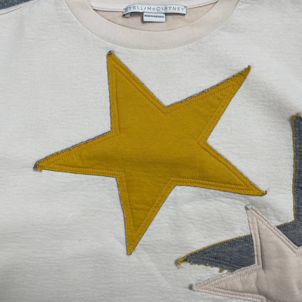 Designer × Stella McCartney Stella McCartney Star Patches Jersey T Shirt Women’s Beige Size XS / US 0-2 / IT 36-38 - 10 Thumbnail