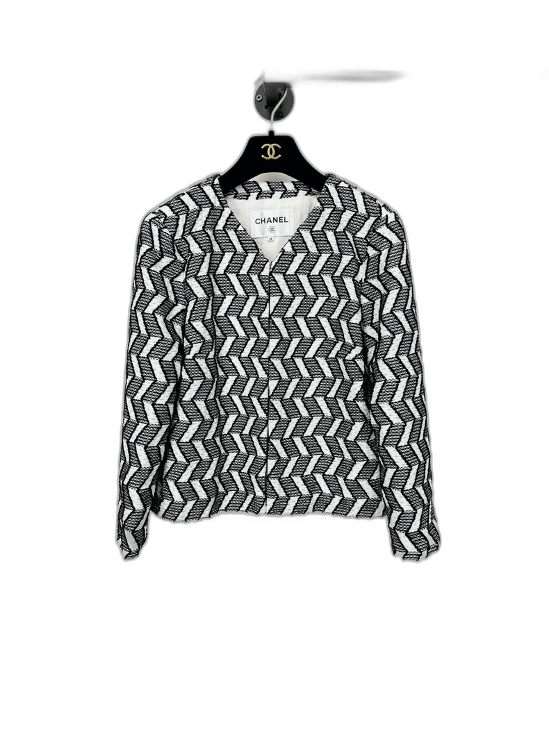 Chanel Black and White Chanel Jacket Size 38 Size M / US 6-8 / IT 42-44 - 1 Thumbnail