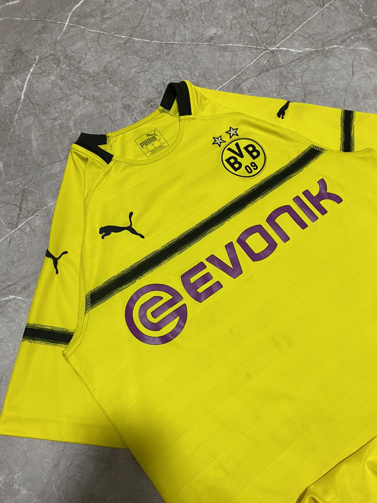 Puma Puma BVB Borussia Dortmund 18-19 Witsel #28 Soccer Jersey Size US M / EU 48-50 / 2 - 5 Thumbnail