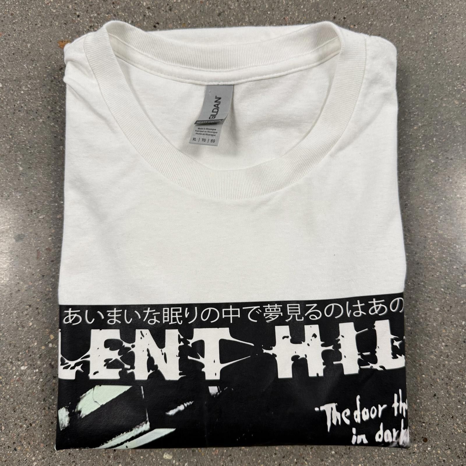 Gildan NWT Silent Hill 2 Gaming T-Shirt Japan Import Sz XL Size US XL / EU 56 / 4 - 7 Thumbnail