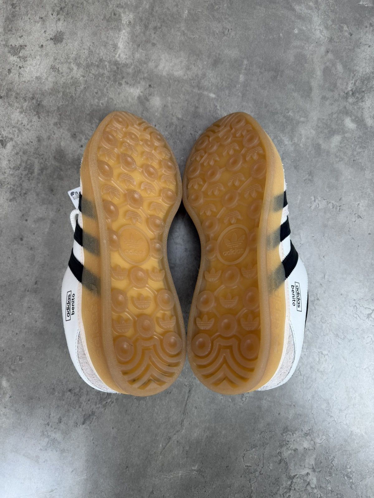 Adidas Bad Bunny x Adidas Gazelle Indoor Off White Size US 7 Size US 7 / EU 40 - 8 Thumbnail