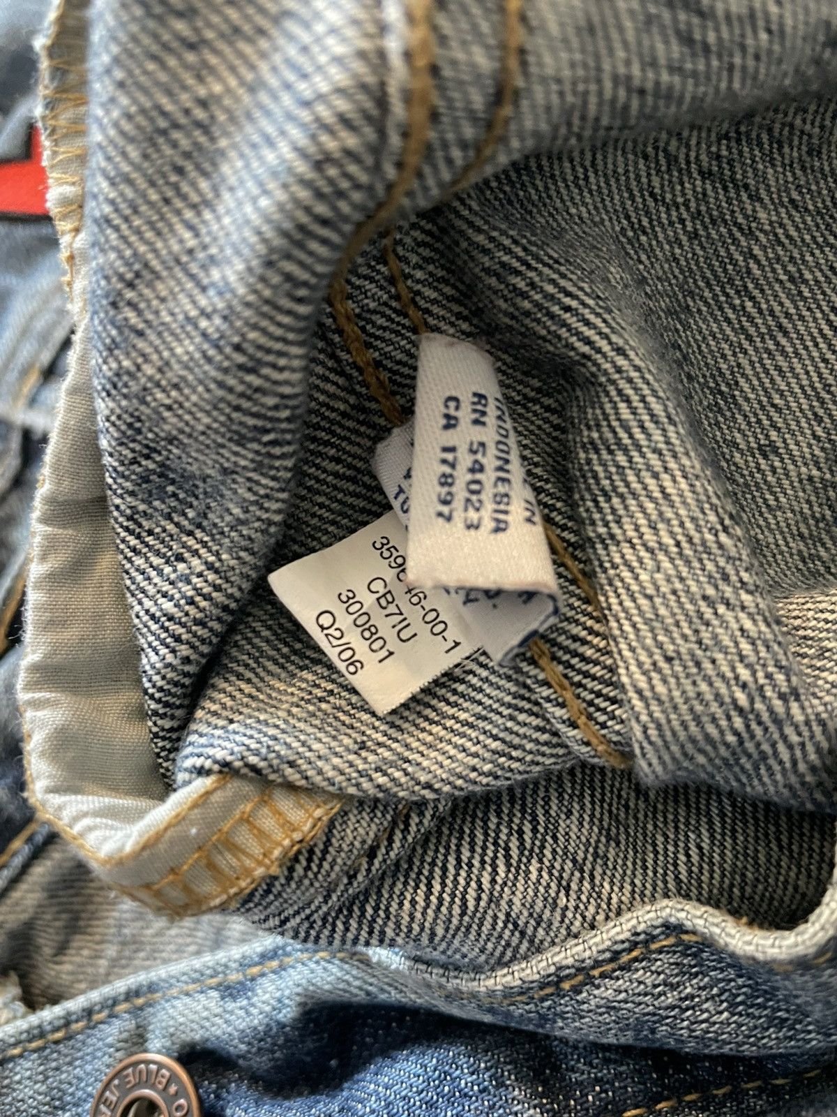 Old Navy VTG Y2K 06 Old Navy Denim Trucker W/ Y2K Patch Collection Size L / US 10 / IT 46 - 5 Thumbnail