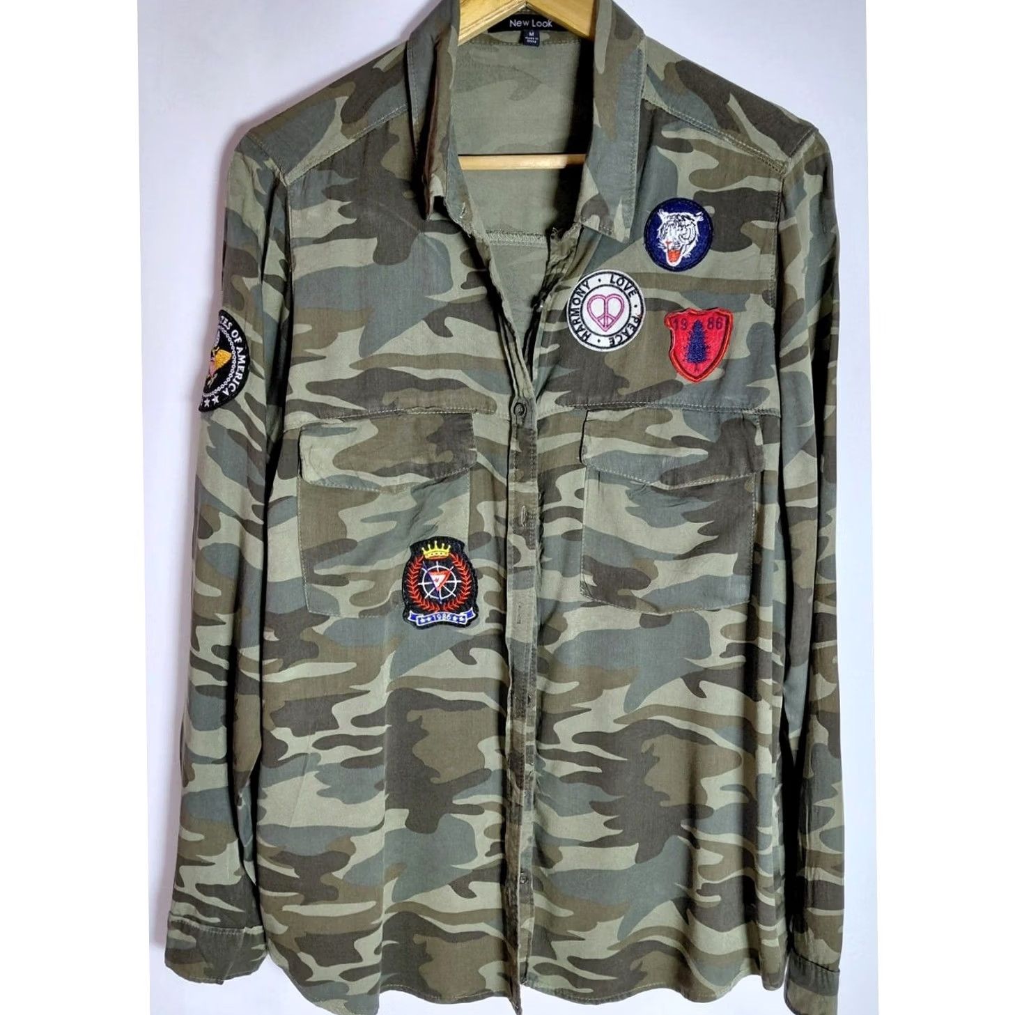 New Look New Look Camouflage Patch Jacket Long Sleeve Collared Women Size M Size M / US 6-8 / IT 42-44 - 2 Thumbnail