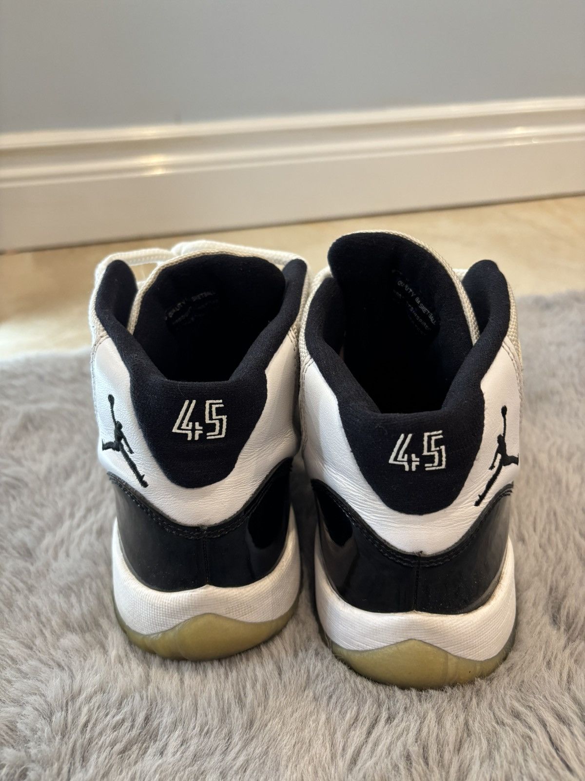 Jordan Brand × Nike Air Jordan 11 Retro GS Concord 2018 Size US 6.5 / EU 39-40 - 3 Thumbnail