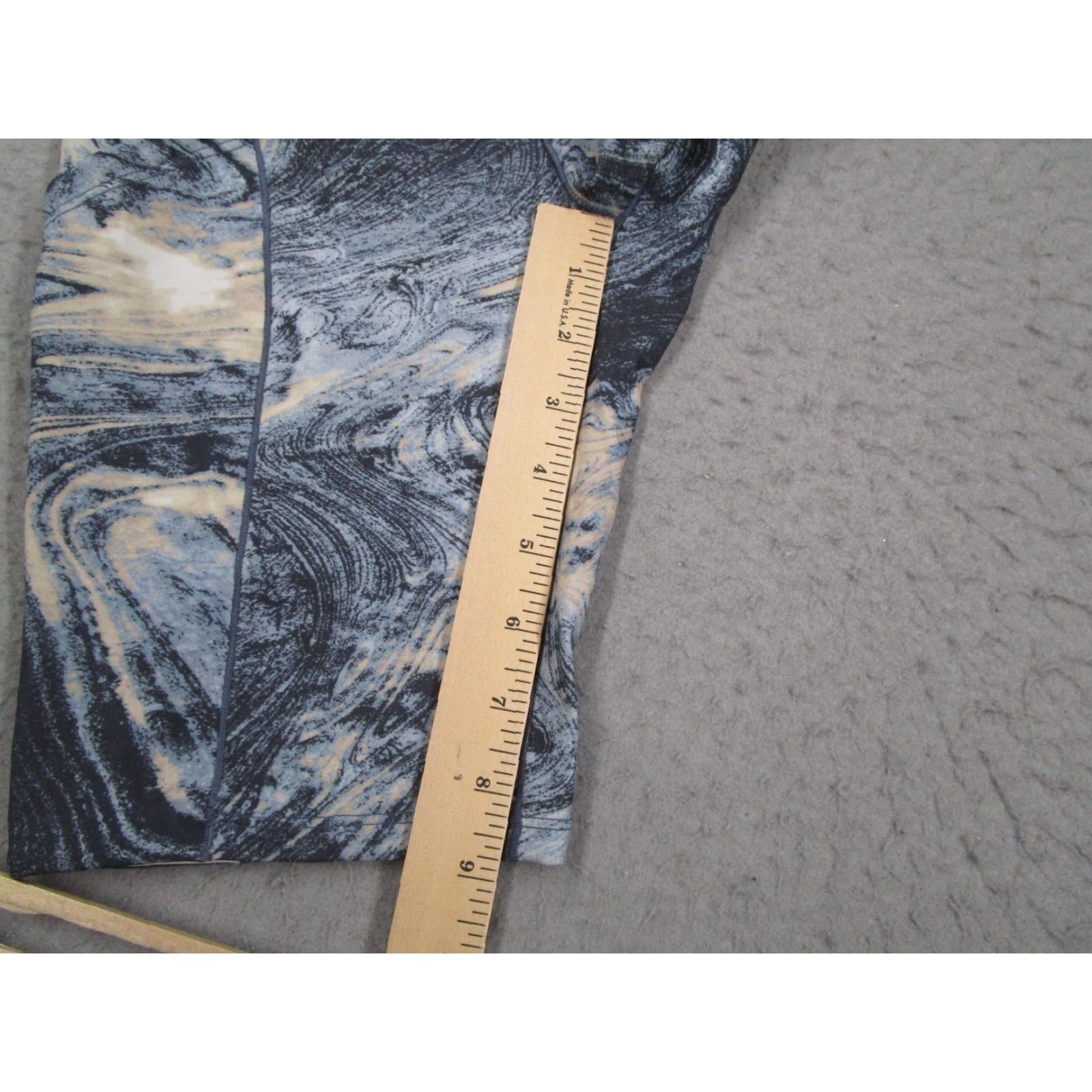 Lululemon Lululemon Lab Esker Short Womens 2 Blue Marble Print Bike Shorts Active Stretch Size 26" / US 2 / IT 38 - 4 Thumbnail