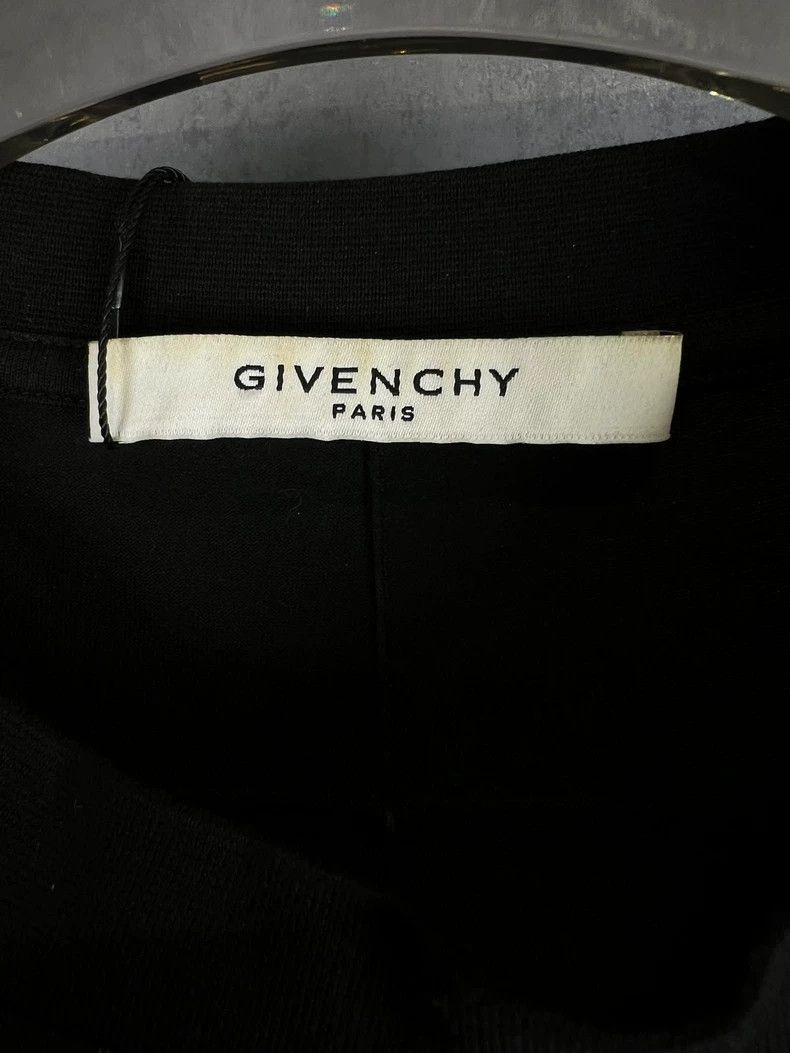 Givenchy Givenchy Three-Color Madonna Short Sleeve, S size, New Con Size US S / EU 44-46 / 1 - 4 Thumbnail