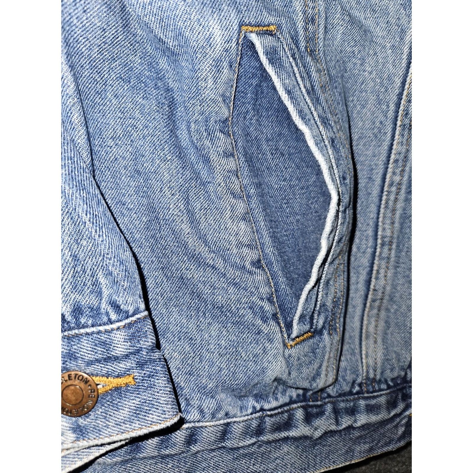 Pendleton VINTAGE Pendleton Jeans? No—Denim Jacket Mens Medium Blue Trucker Biker Button Front Pendleton Originals 90s Casual Workwear Size US M / EU 48-50 / 2 - 6 Thumbnail