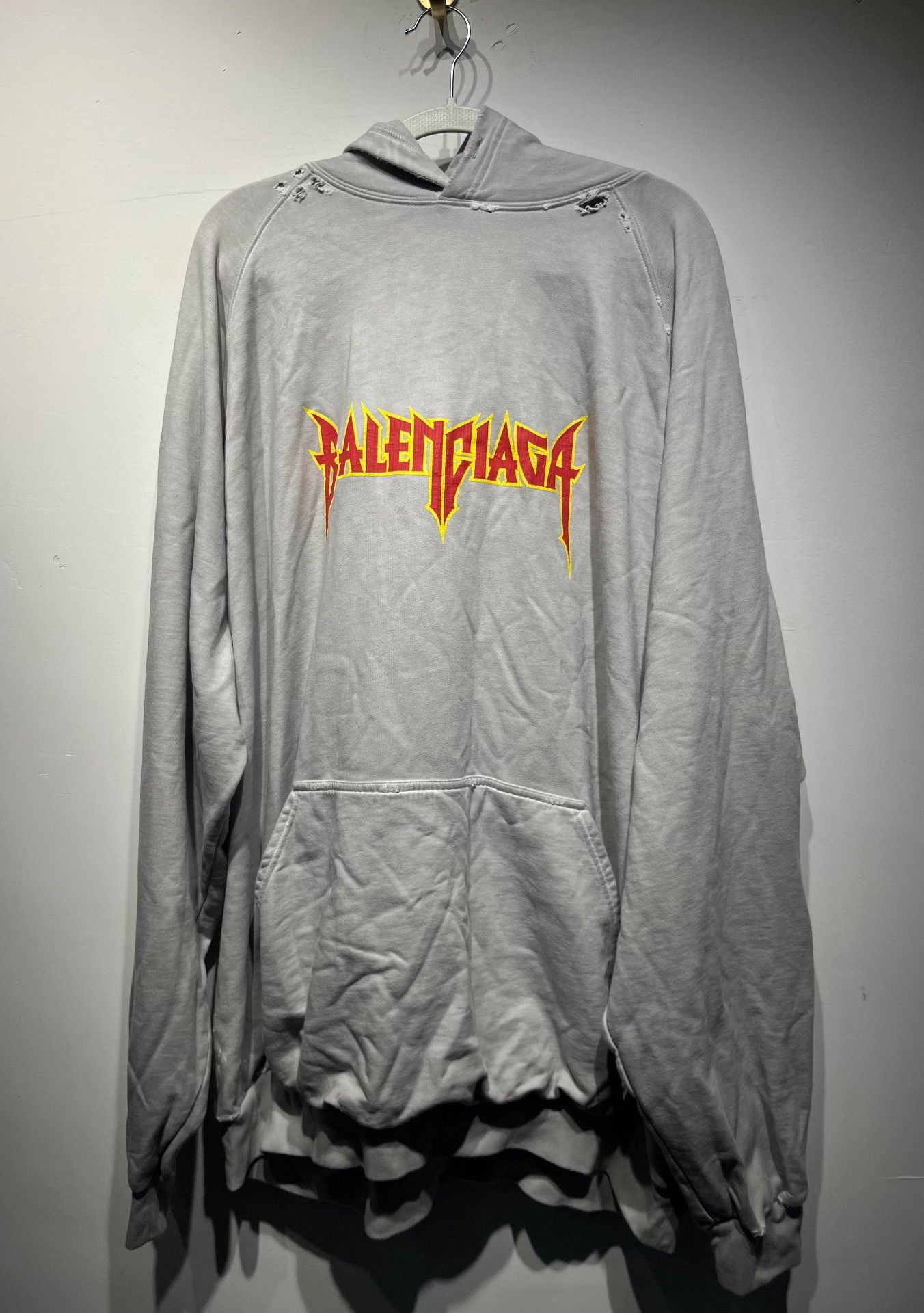 Balenciaga Balenciaga Retro Printed Gray Hoodie 4 Men Size US XS / EU 42 / 0 - 1 Thumbnail