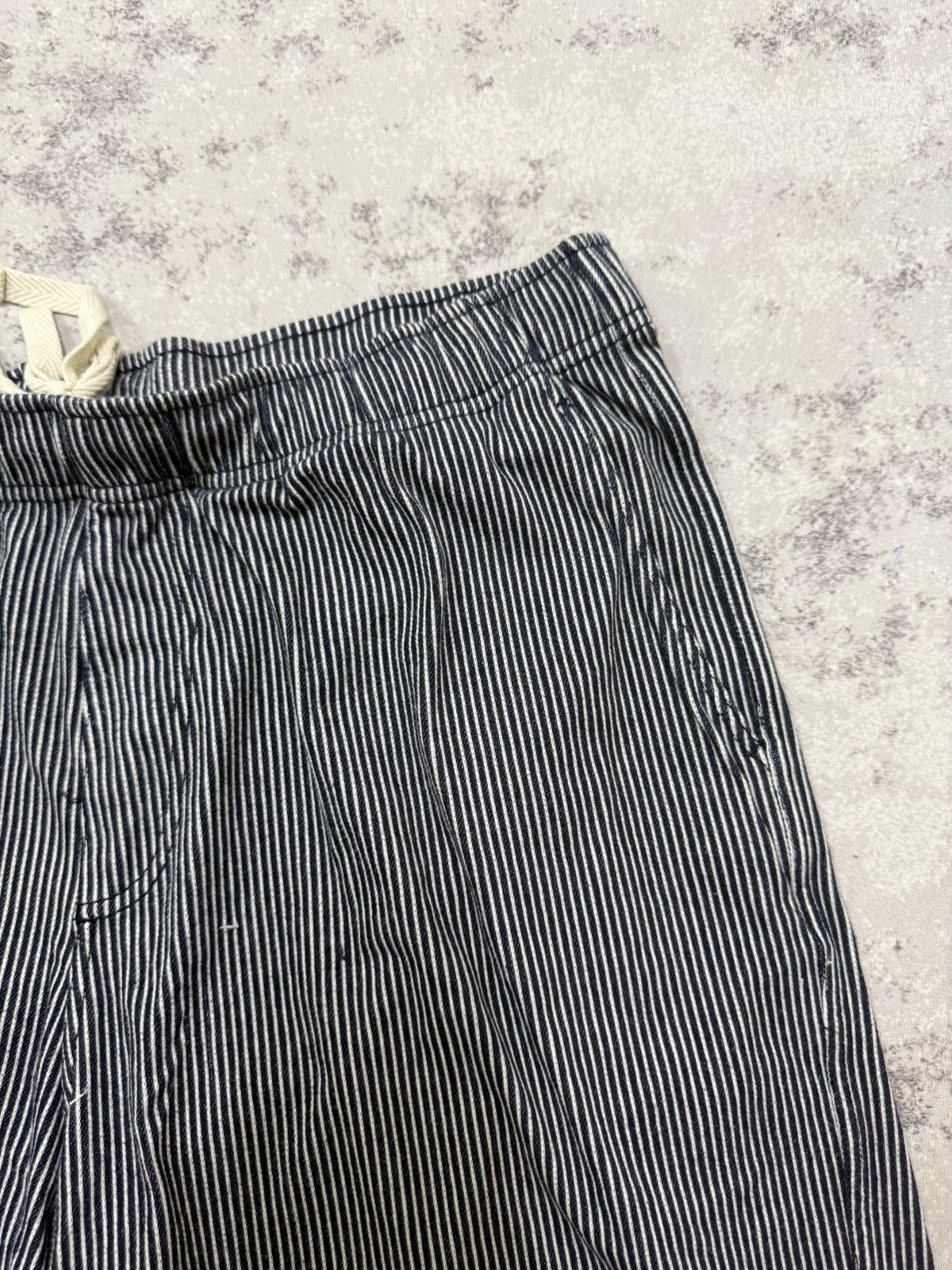Uniqlo UNIQLO HICKORY STRIPE COTTON SHORT PANTS Size US 34 / EU 50 - 5 Thumbnail