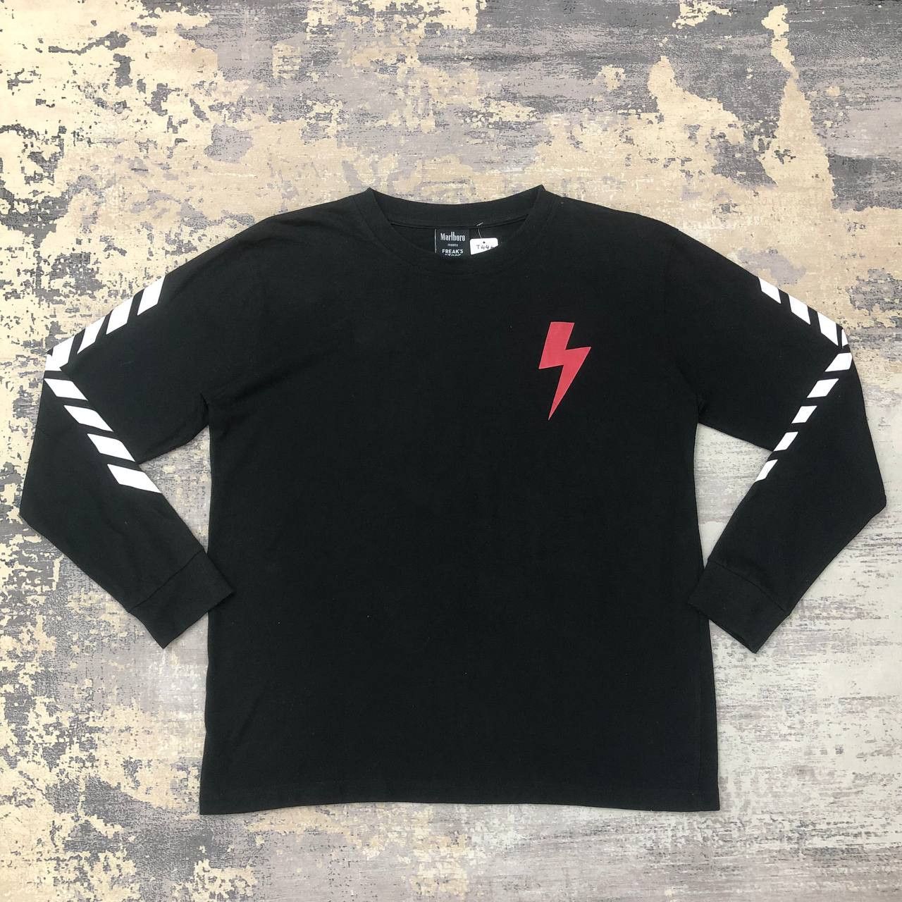 Japanese Brand × Marlboro T446 MARLBORO X FREAKS STORE DISCOVER YOUR PASSION TEE Size US L / EU 52-54 / 3 - 1 Thumbnail