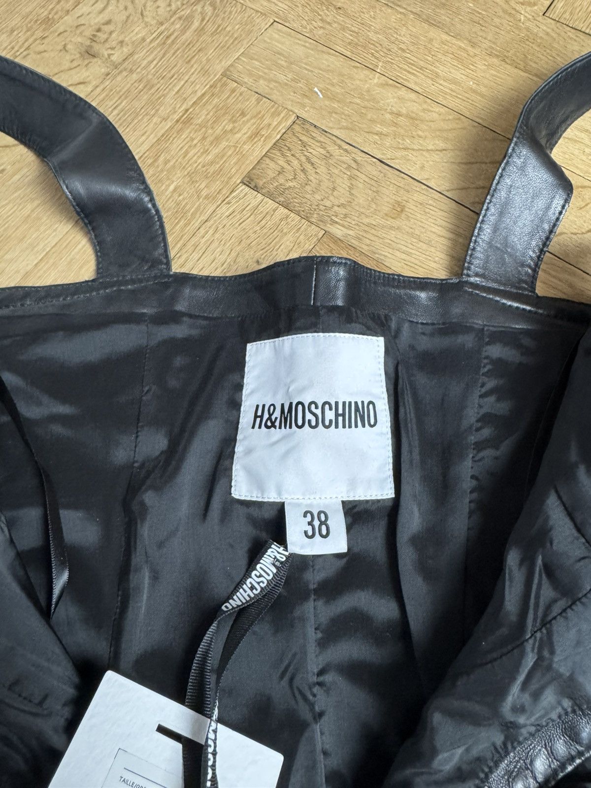 H&M × Moschino NEW Moschino x H&M Black Leather Dress Gold Details Size M / US 6-8 / IT 42-44 - 5 Thumbnail