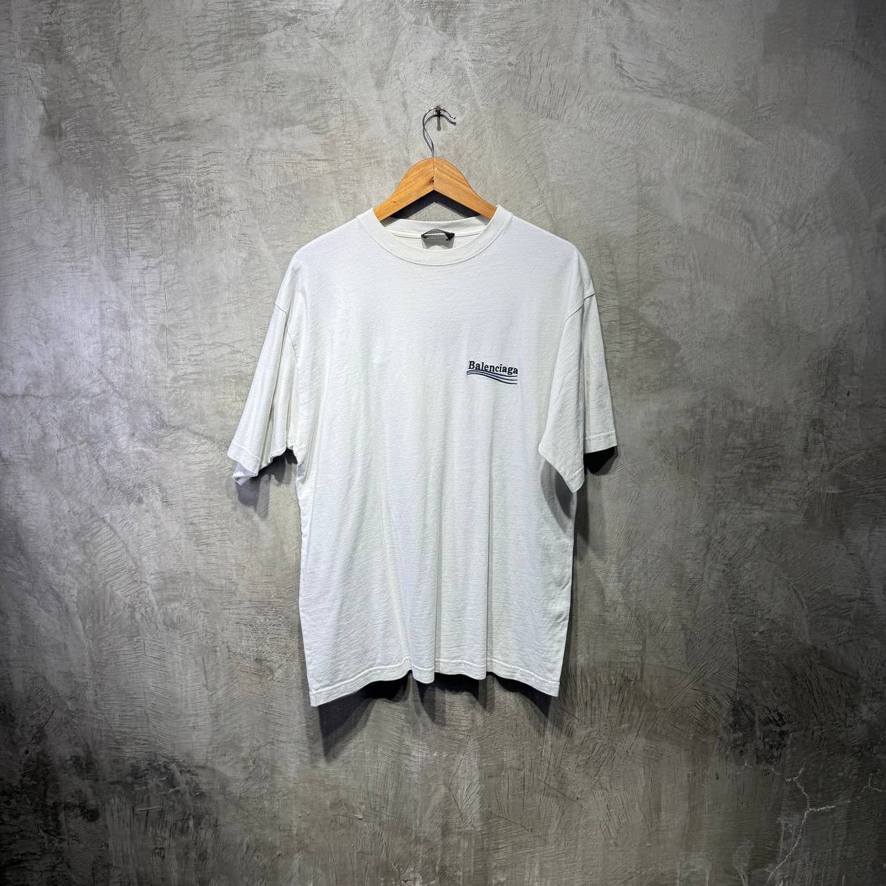 Balenciaga Balenciaga Campaign Embroidered tee Size US L / EU 52-54 / 3 - 5 Thumbnail