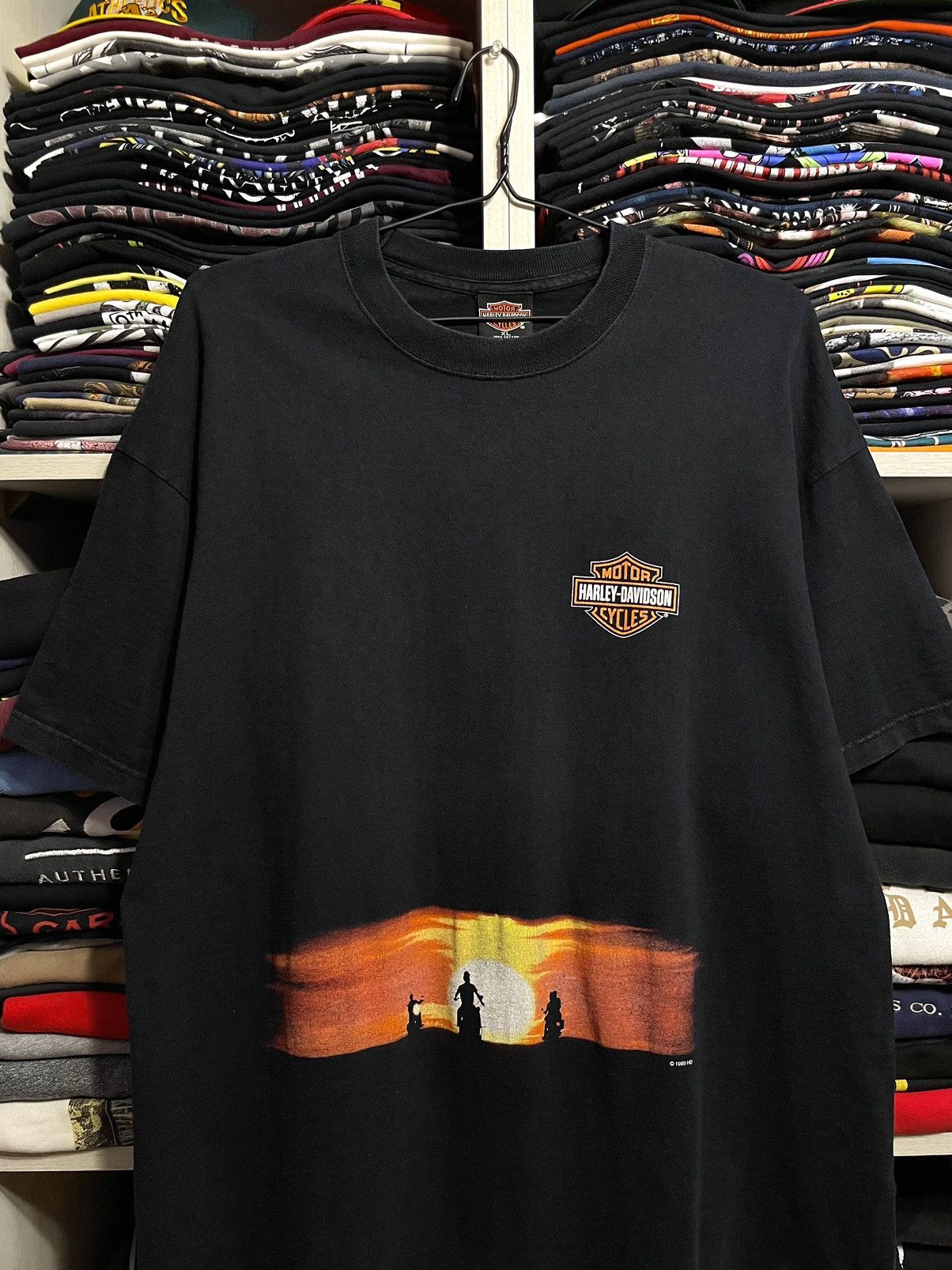 Harley Davidson Vintage 1999 Harley Davidson 90s 3D Emblem Style T-Shirt Size US XL / EU 56 / 4 - 1 Thumbnail