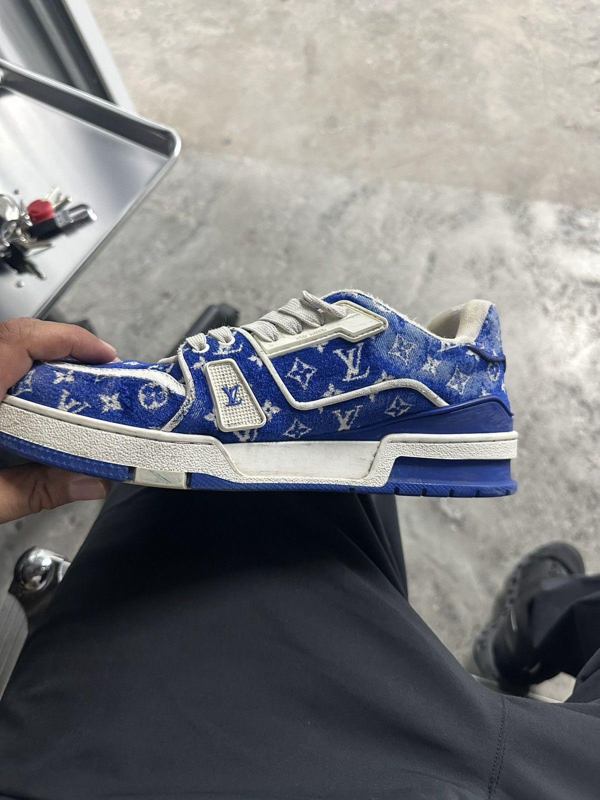 Louis Vuitton Louis Vuitton Trainer Sneakers Blue-Pink Monogram Size 9.5 Size US 9.5 / EU 42-43 - 9 Thumbnail