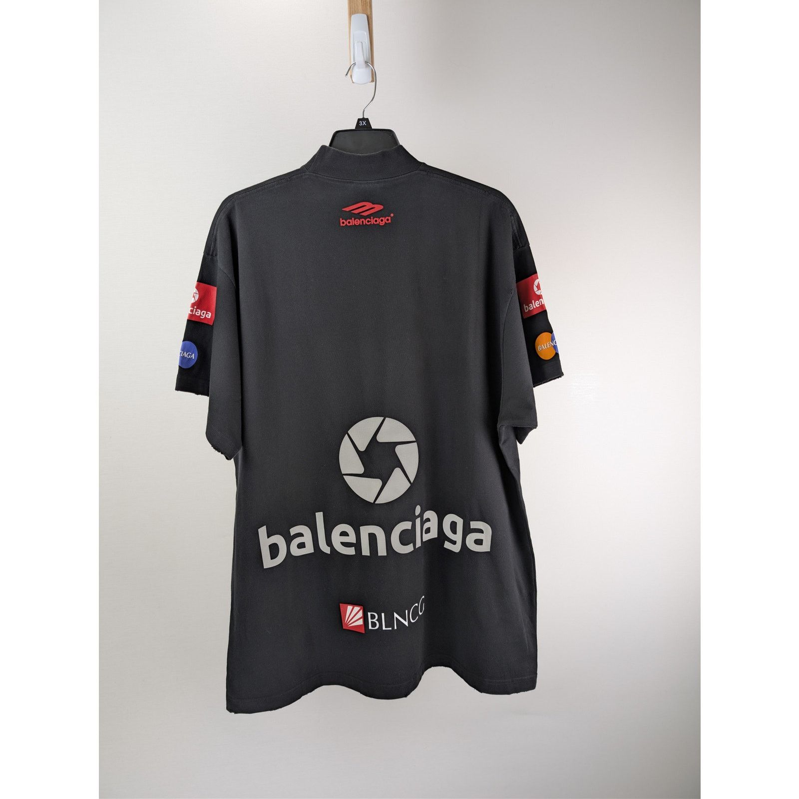 Balenciaga o1rshd1 Top League Vintage Jersey Short Sleeve Shirt Black Size US L / EU 52-54 / 3 - 9 Thumbnail